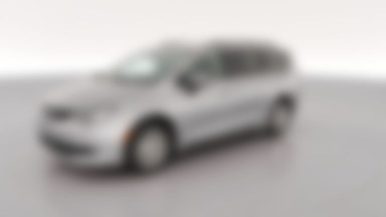 2021 Chrysler Voyager vehicle photo