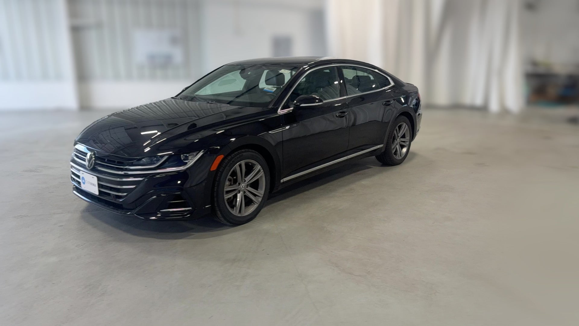 2023 Volkswagen Arteon vehicle photo