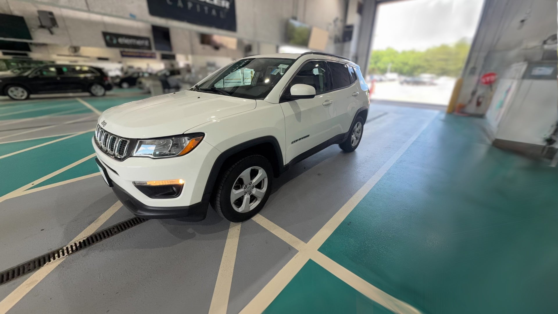 2020 Jeep Compass vehicle photo