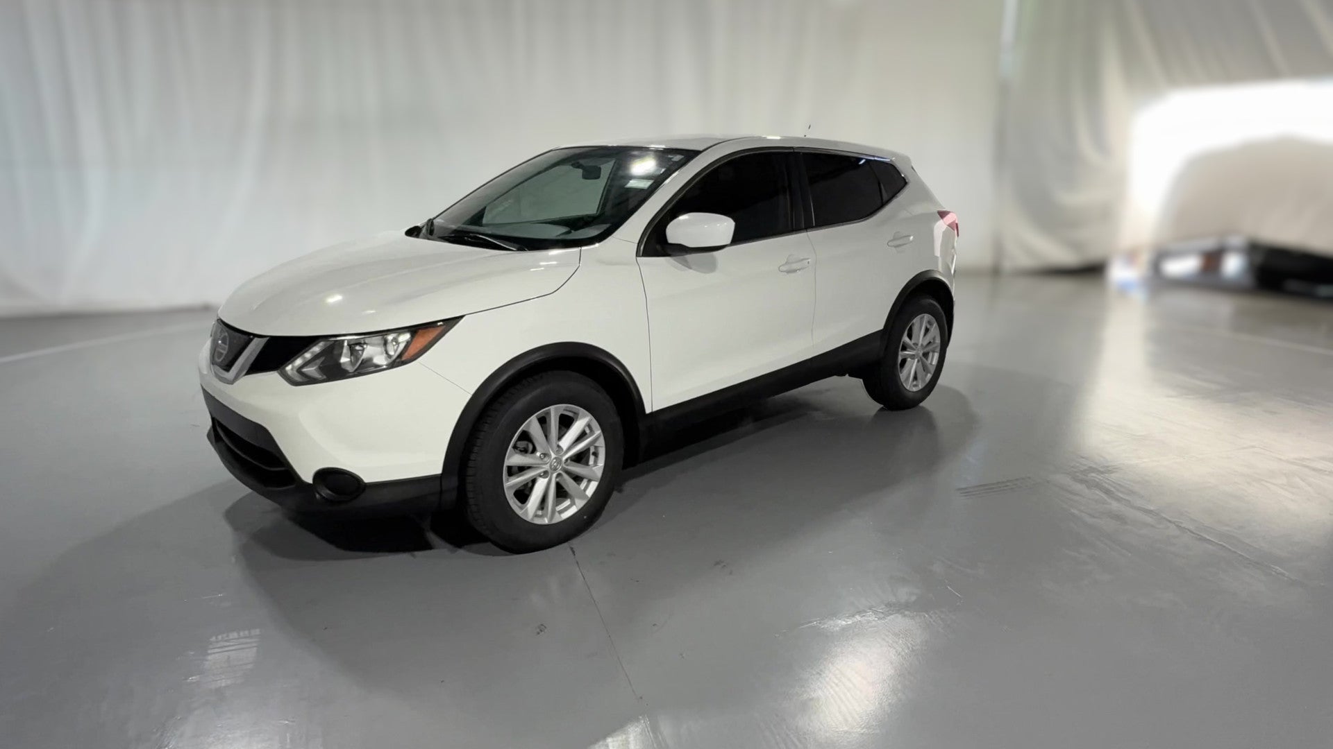 2018 Nissan Rogue Sport vehicle photo