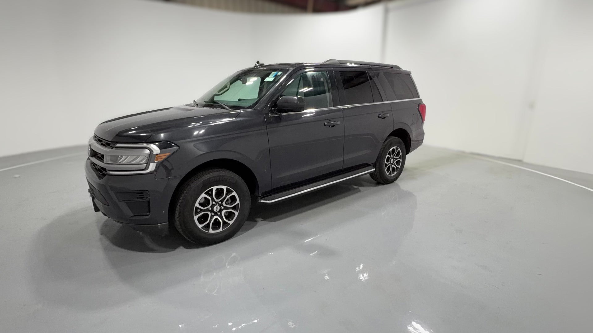 2022 Ford Expedition vehicle photo
