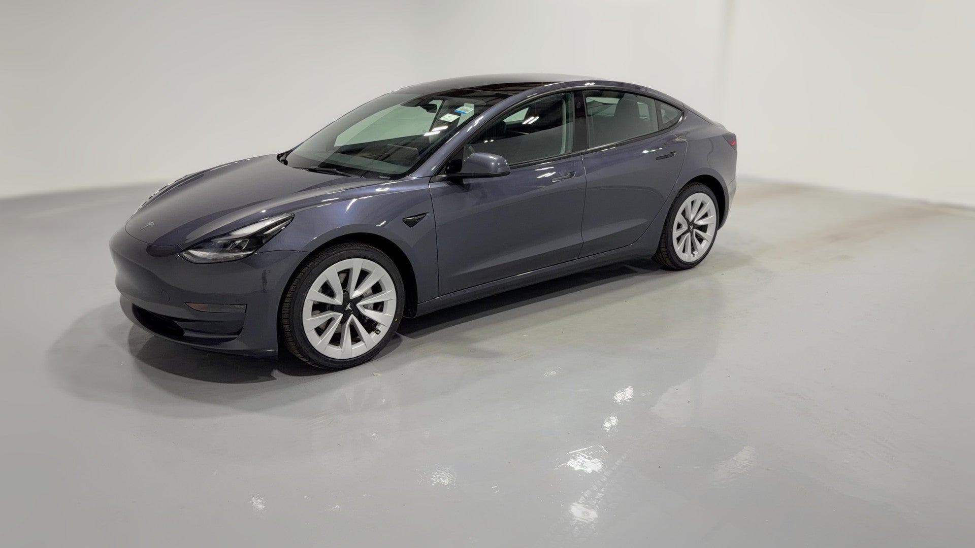 2023 Tesla Model 3 vehicle photo