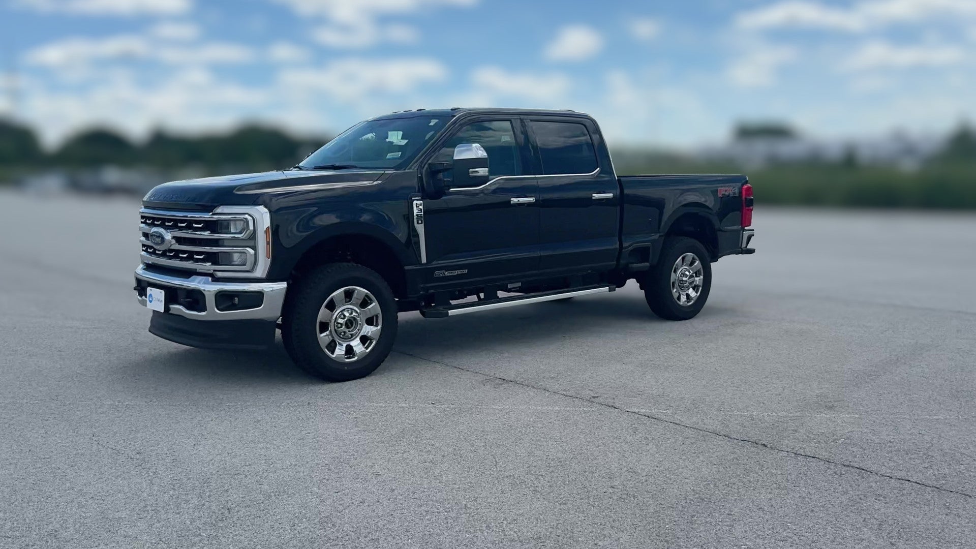 2025 Ford F350 Super Duty Crew Cab vehicle photo