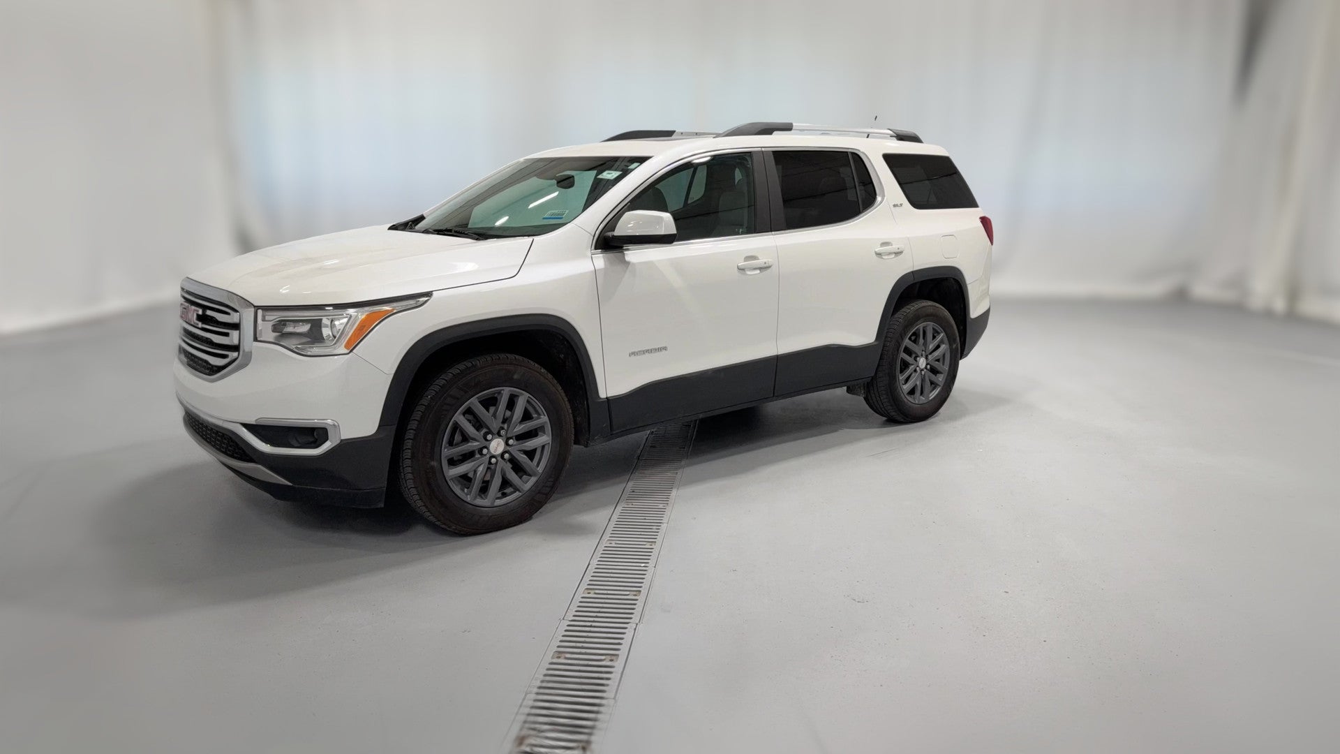 2017 GMC Acadia vehicle photo