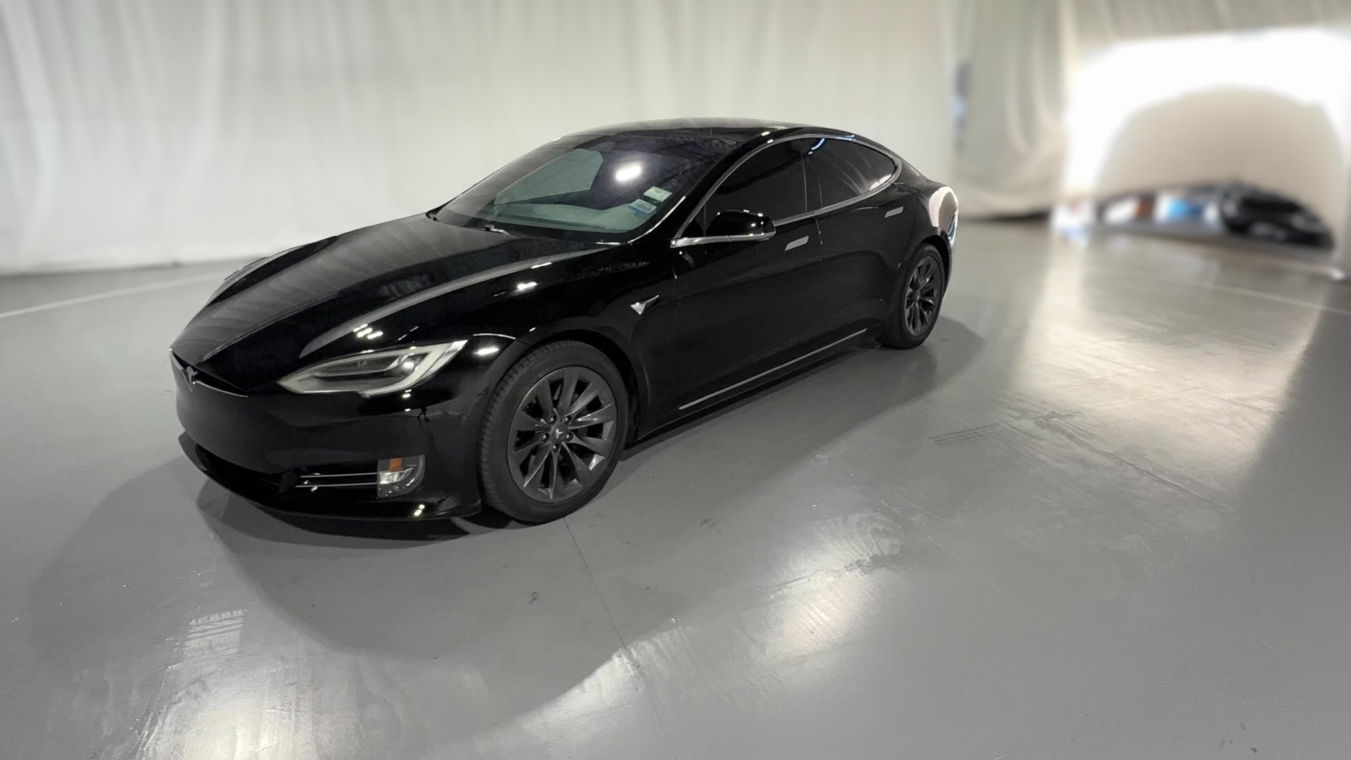 2020 Tesla Model S vehicle photo
