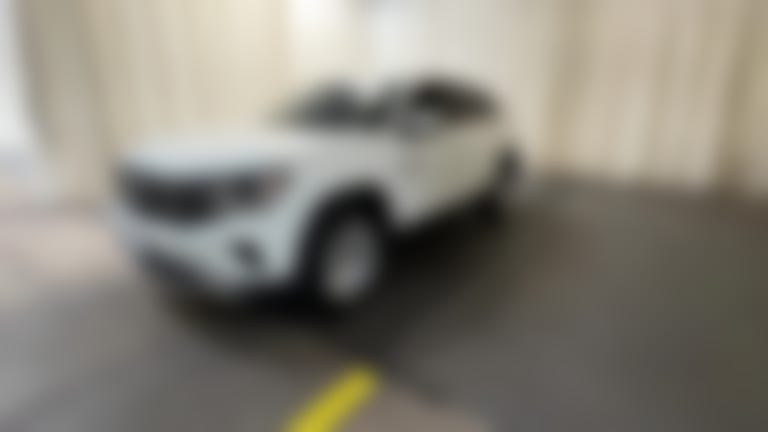 2022 Volkswagen Atlas Cross Sport vehicle photo