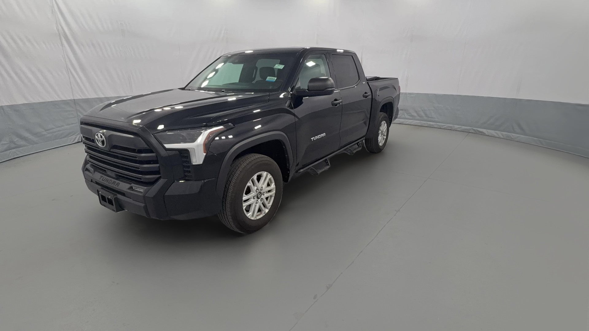 2025 Toyota Tundra CrewMax vehicle photo