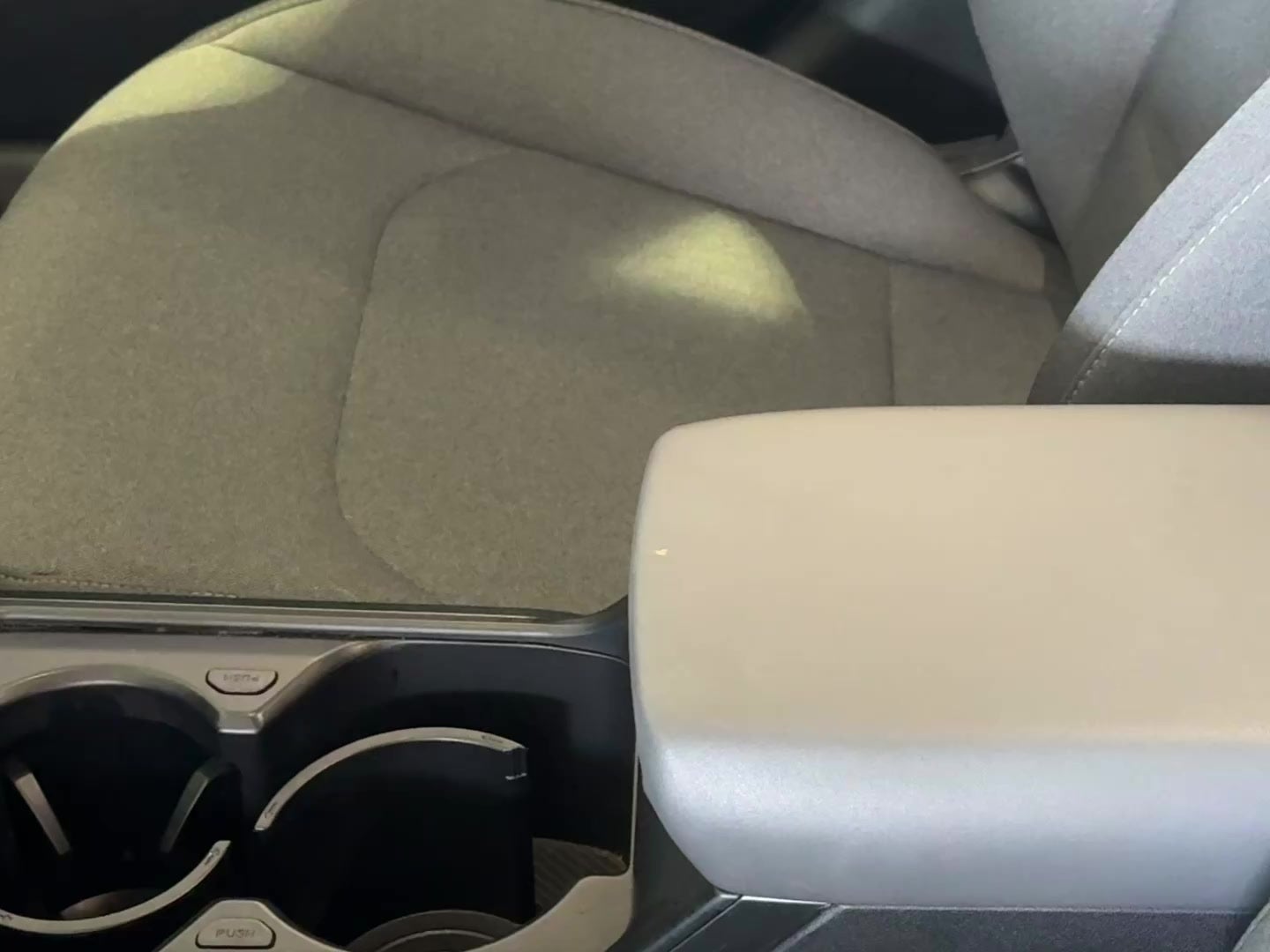 2025 Kia K4 LXS - Photo 23