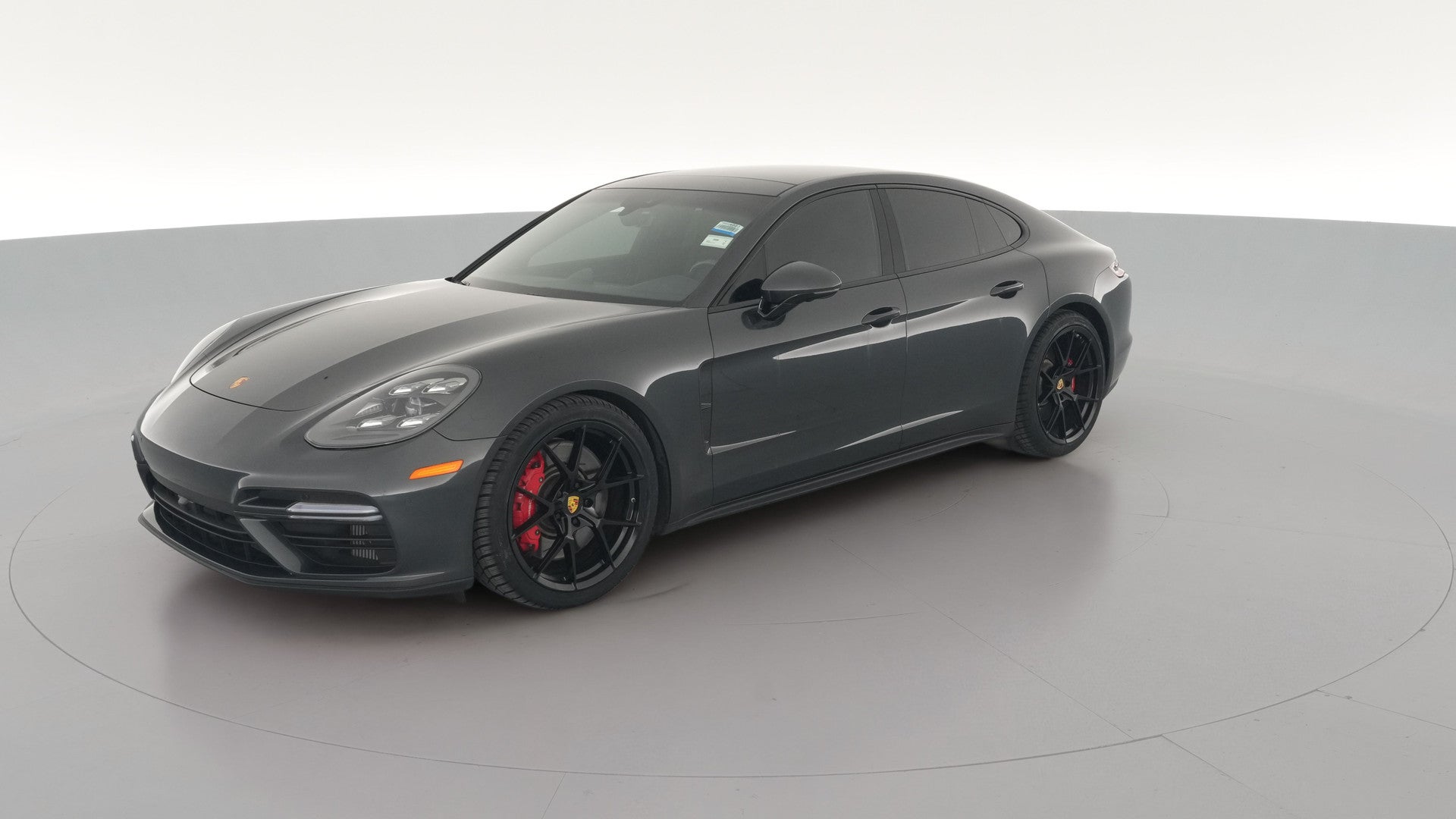 2019 Porsche Panamera vehicle photo