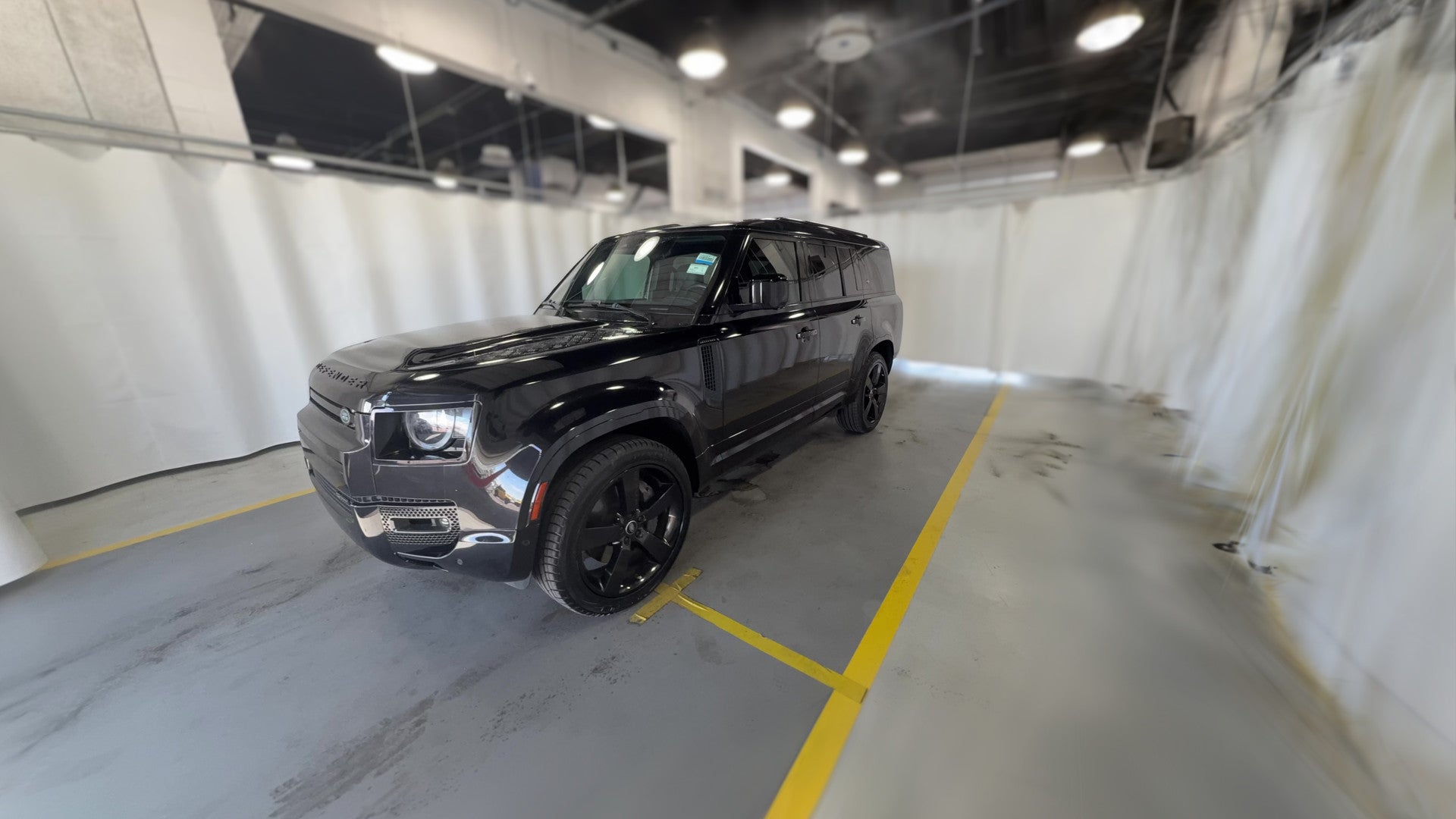 2023 Land Rover Defender 130 vehicle photo