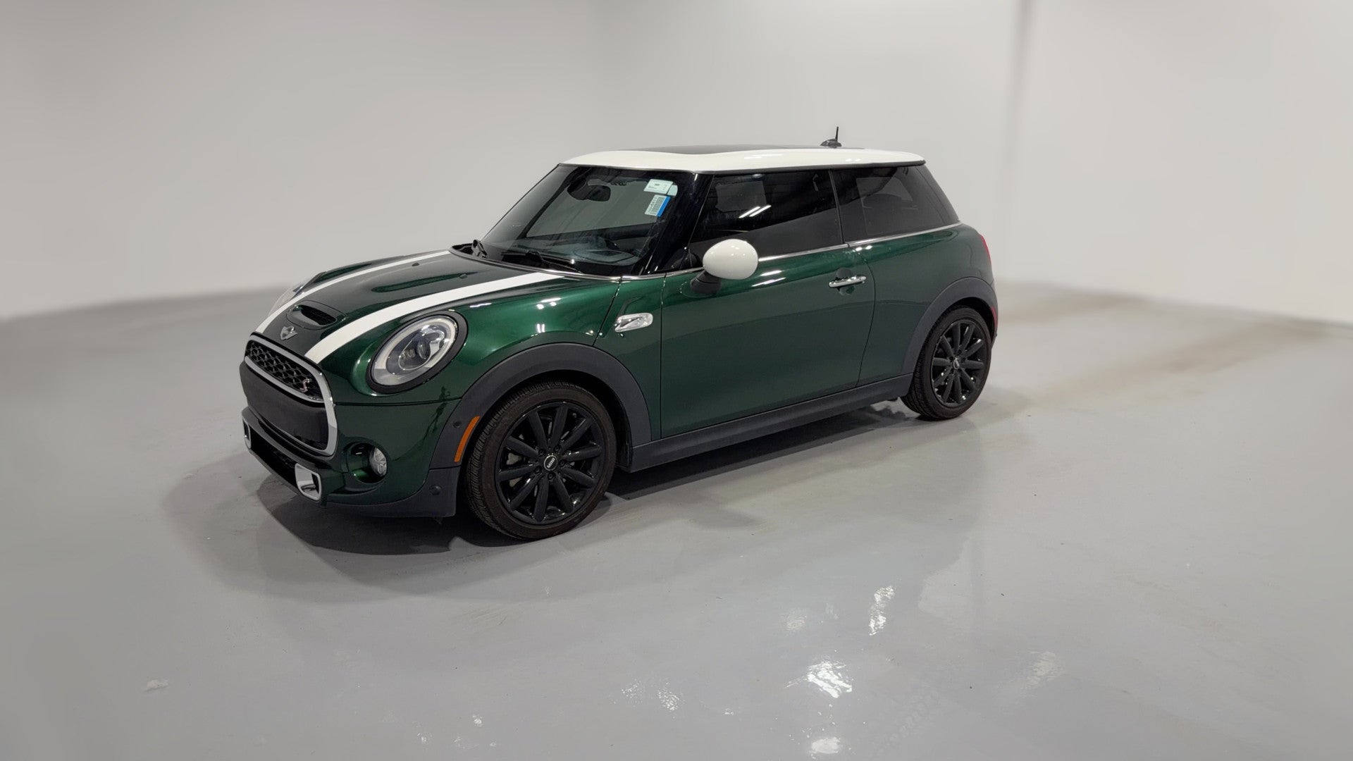2015 MINI Hardtop 2 Door vehicle photo