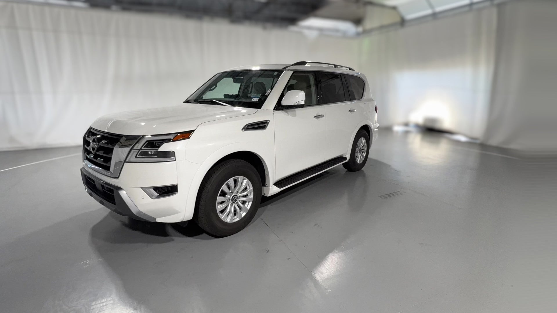 2023 Nissan Armada vehicle photo