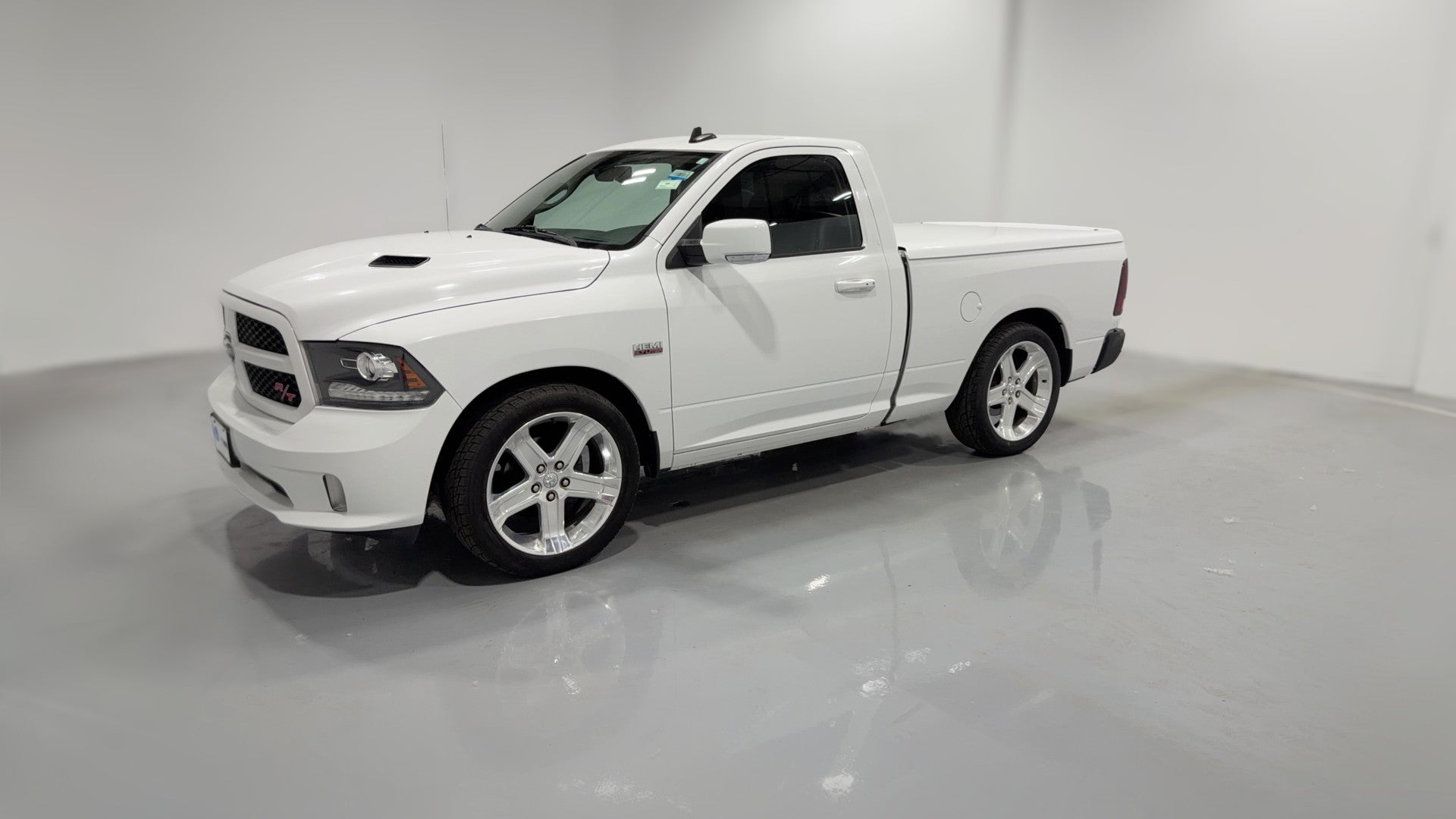 2017 Ram 1500 Regular Cab vehicle photo