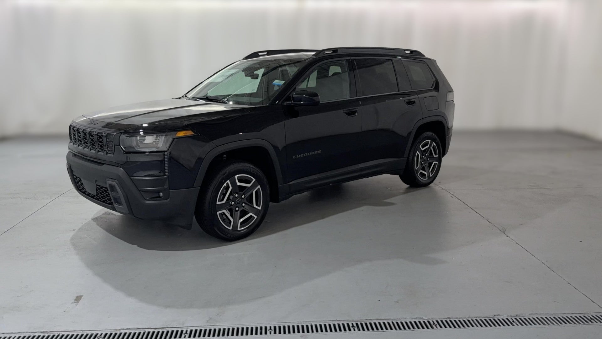 2026 Jeep Cherokee vehicle photo