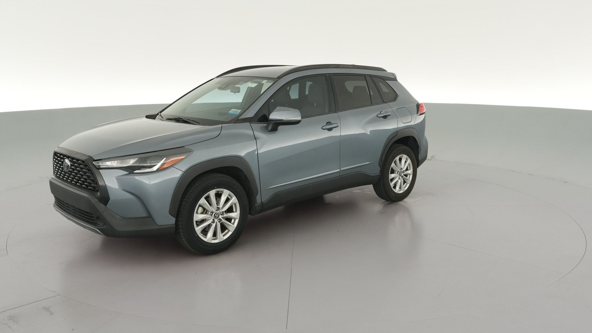 2022 Toyota Corolla Cross vehicle photo