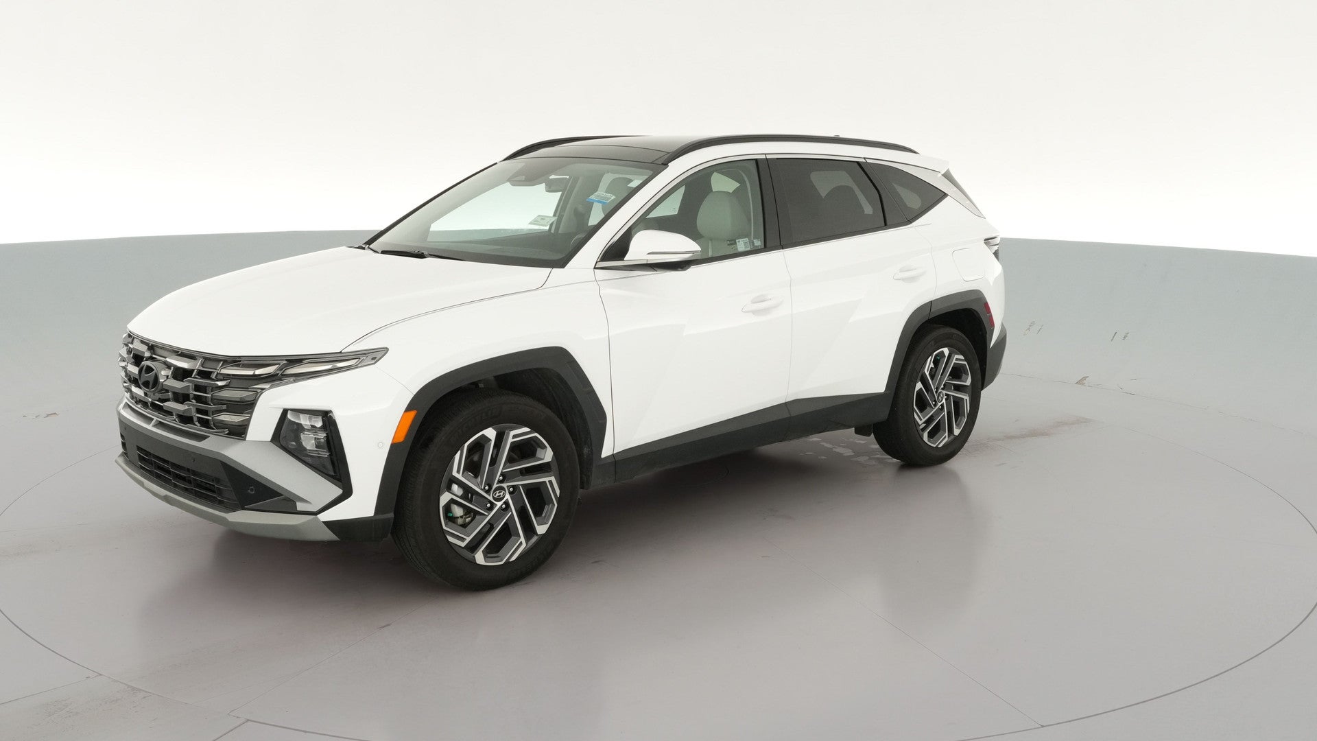 2025 Hyundai Tucson Hybrid vehicle photo