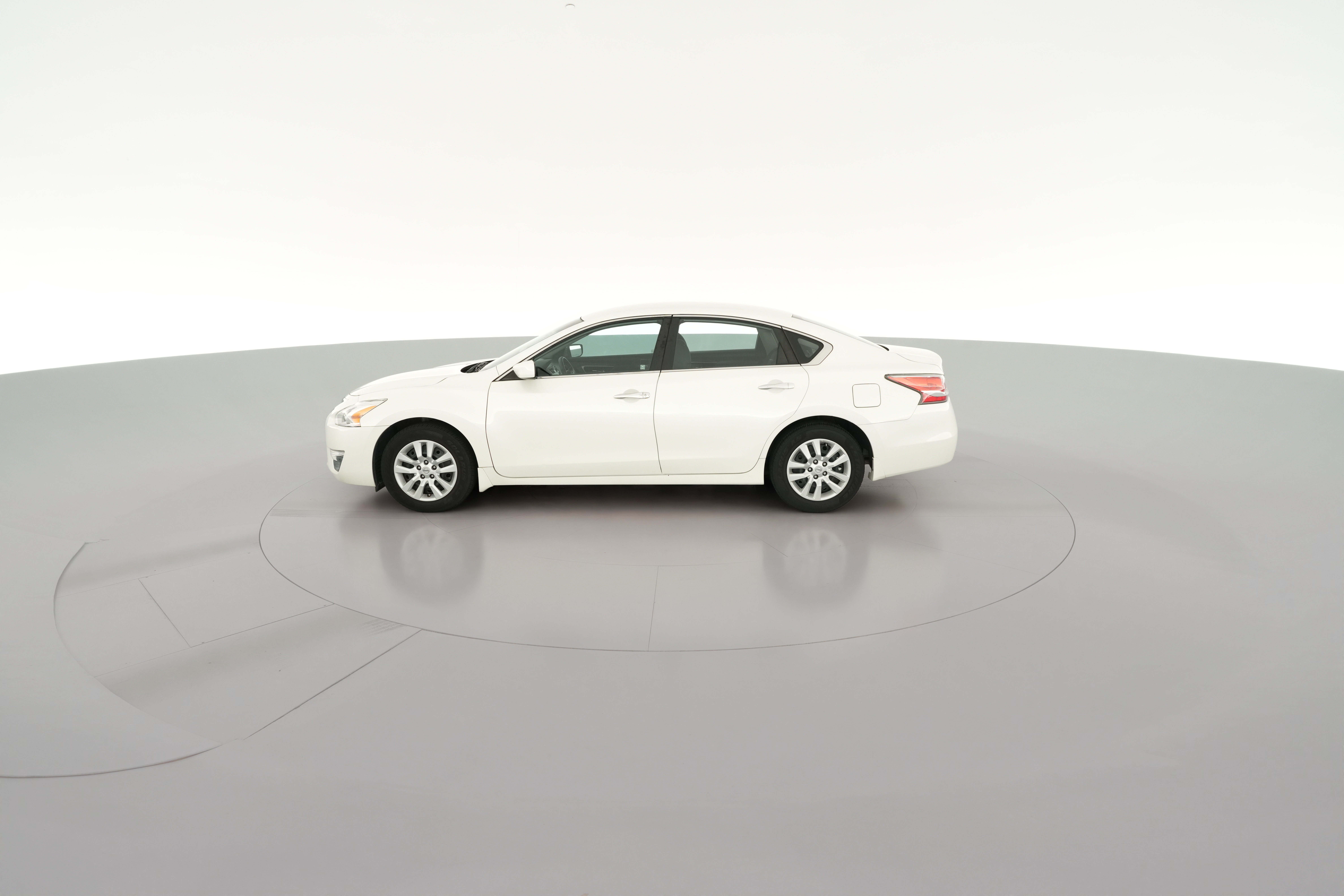 2015 Nissan Altima S - Photo 23