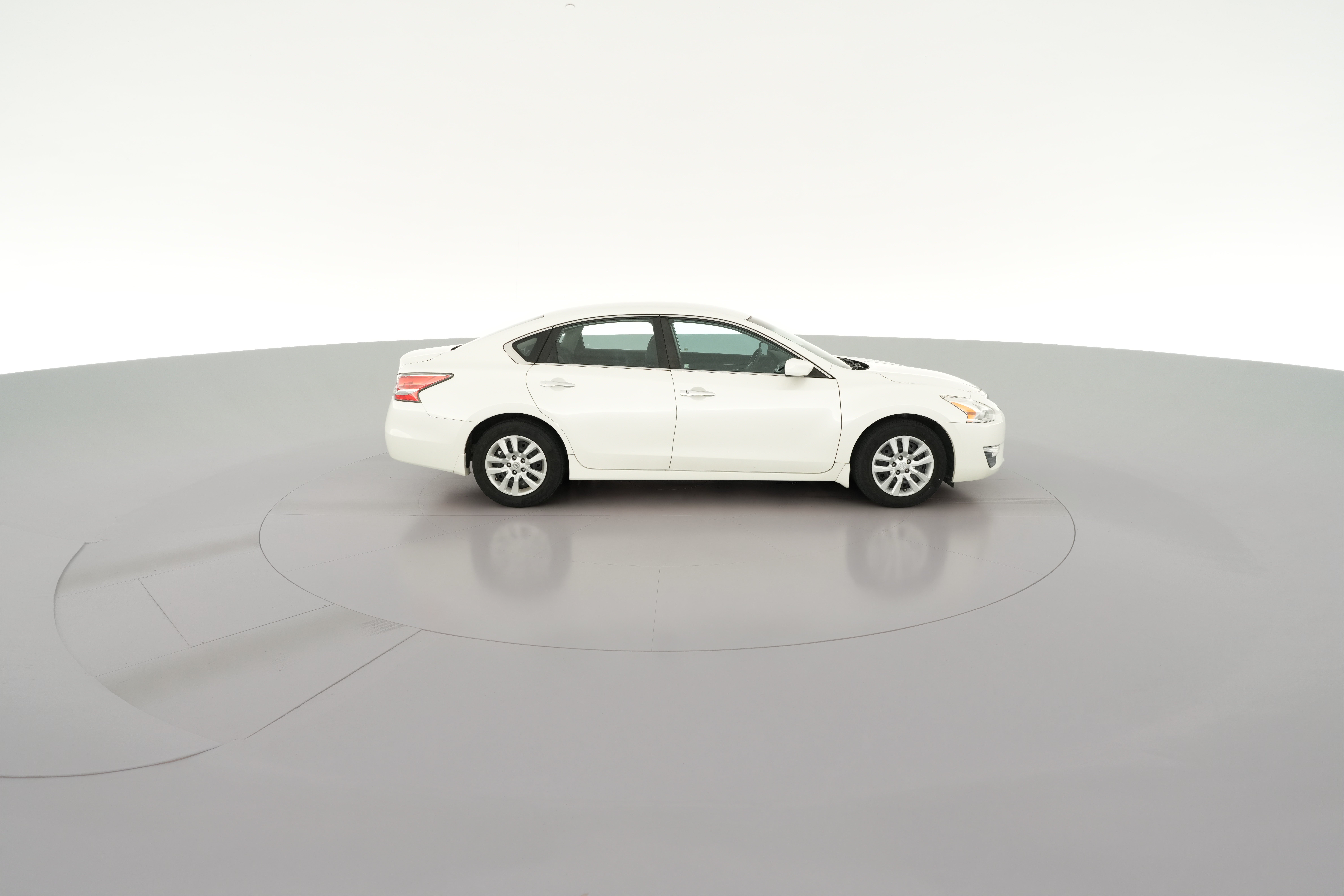 2015 Nissan Altima S - Photo 31