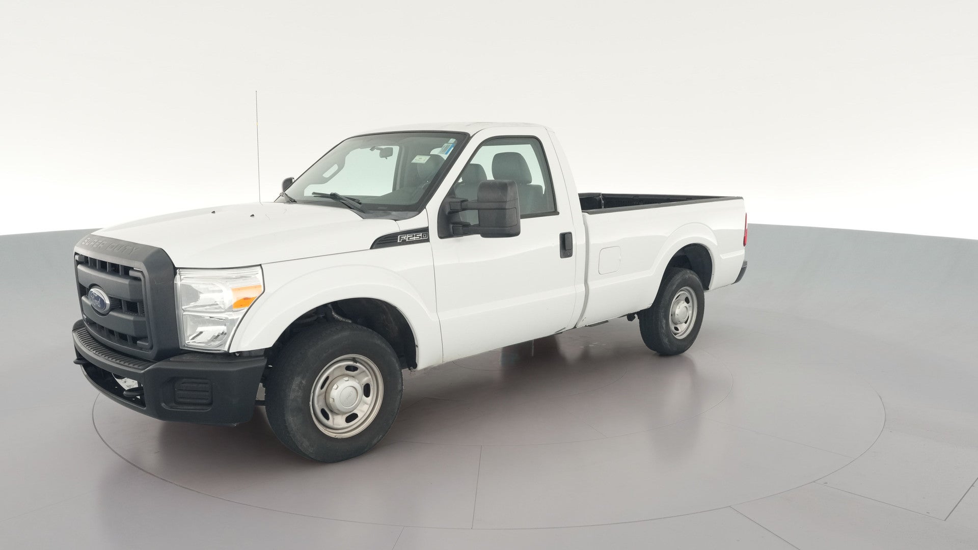 2016 Ford F250 Super Duty Regular Cab vehicle photo