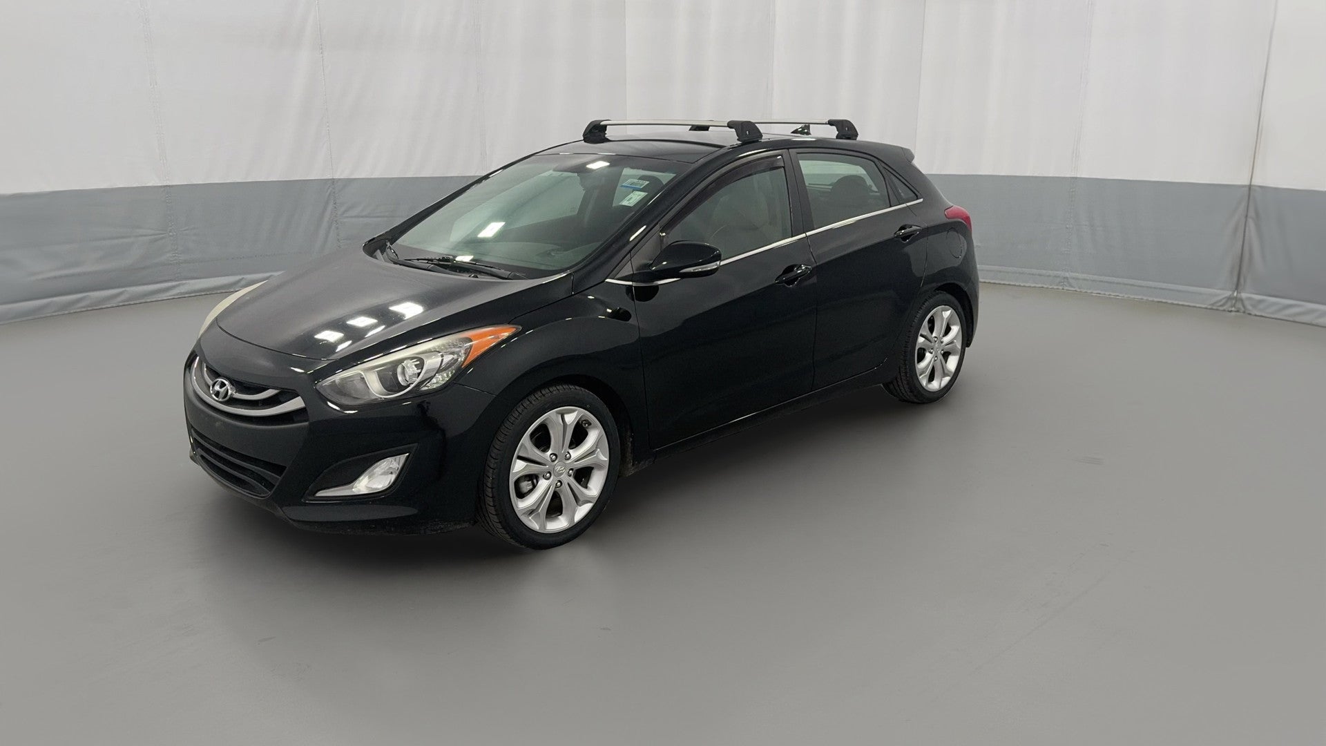 2014 Hyundai Elantra vehicle photo
