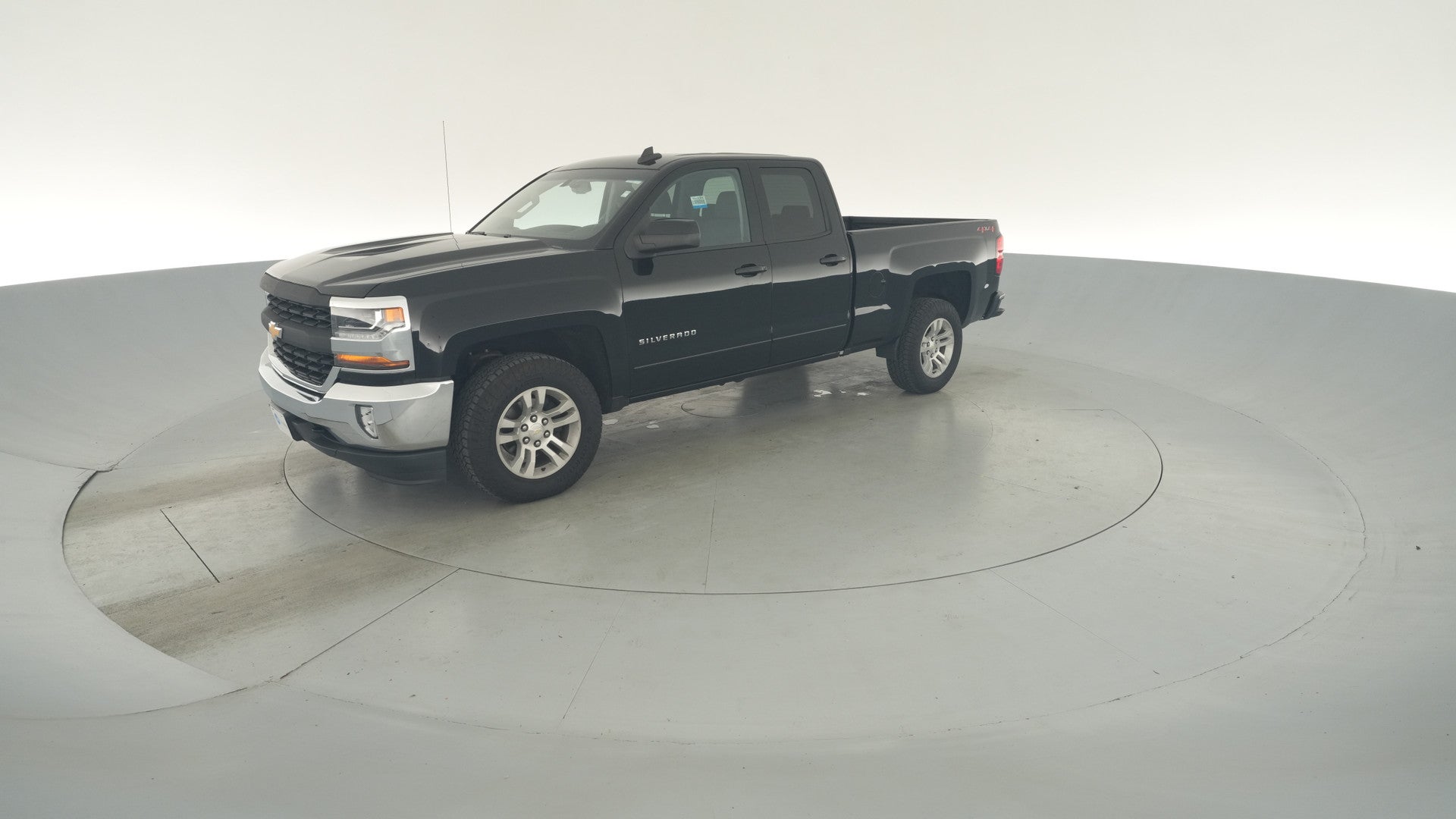 2019 Chevrolet Silverado 1500 LD Double Cab vehicle photo