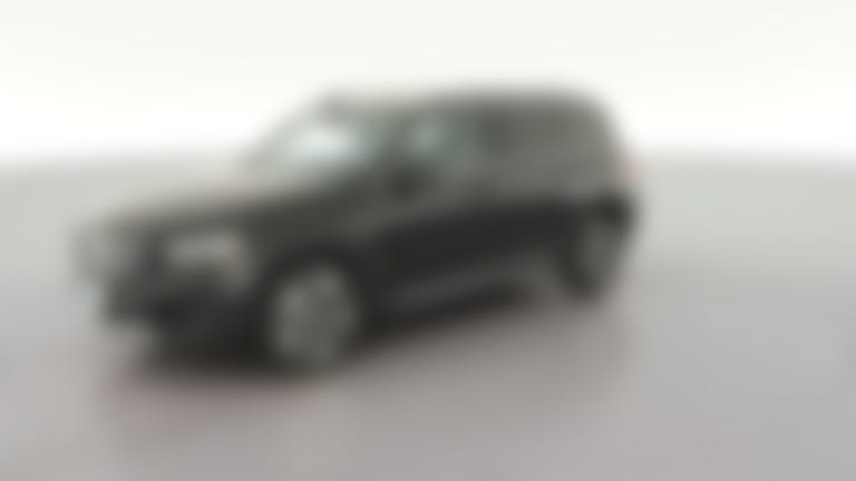 2025 Mercedes-Benz GLB vehicle photo
