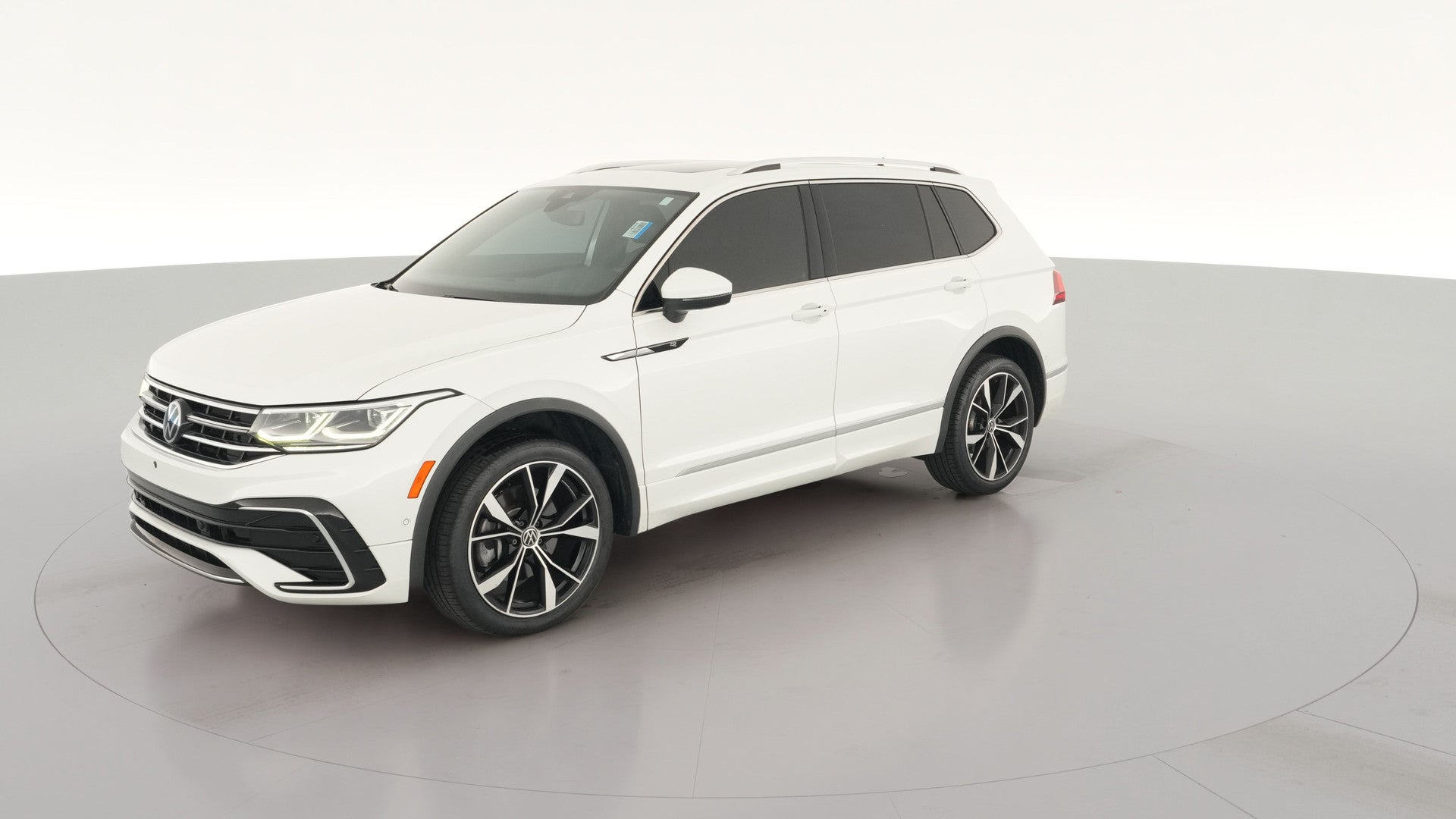 2022 Volkswagen Tiguan vehicle photo