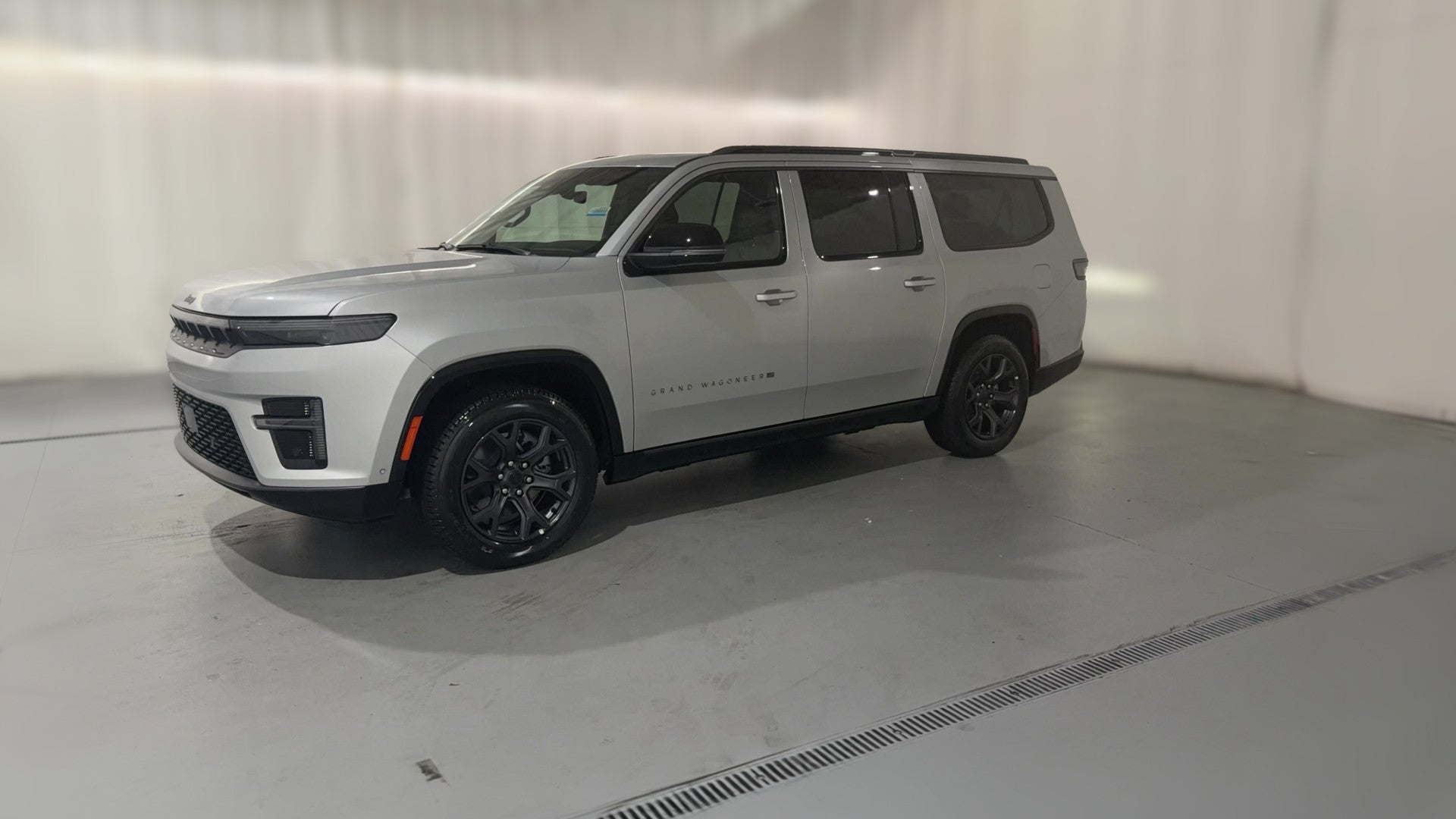 2026 Jeep Grand Wagoneer L vehicle photo