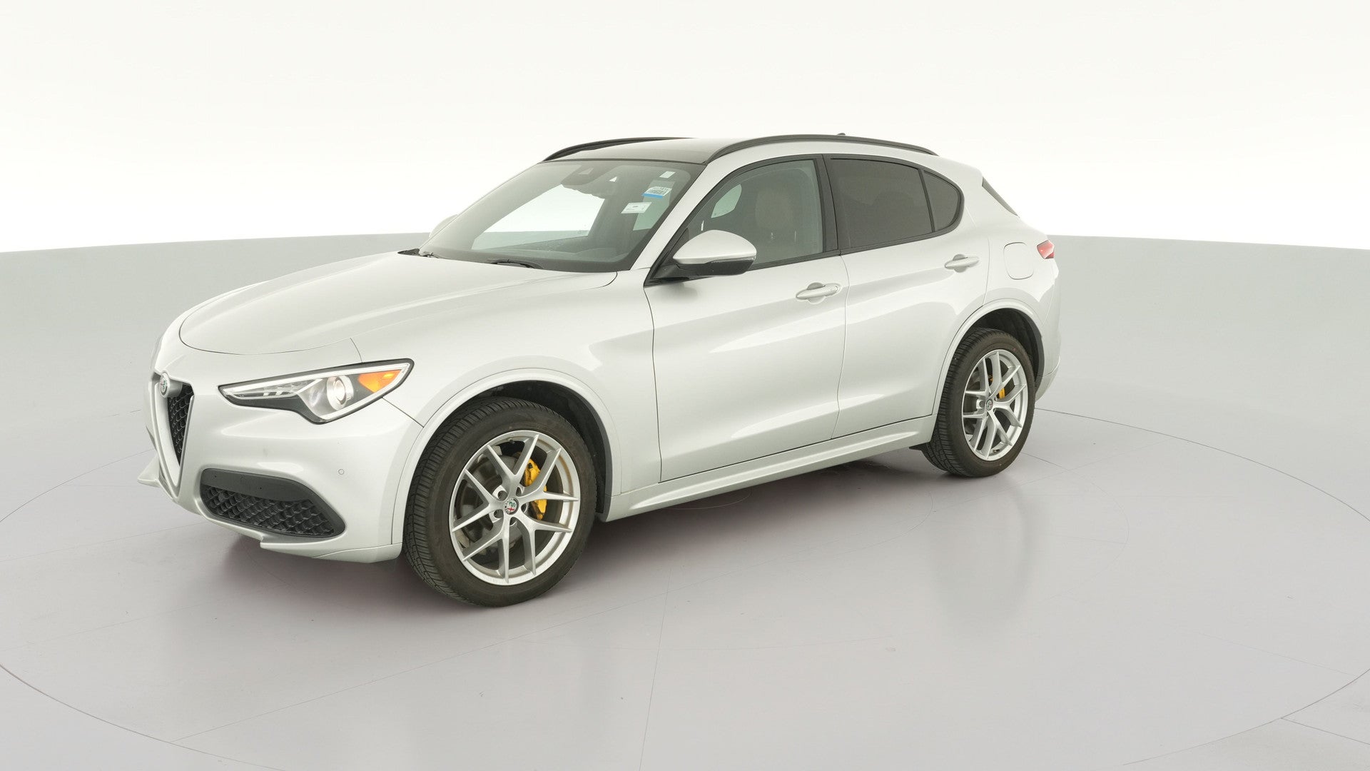 2020 Alfa Romeo Stelvio vehicle photo