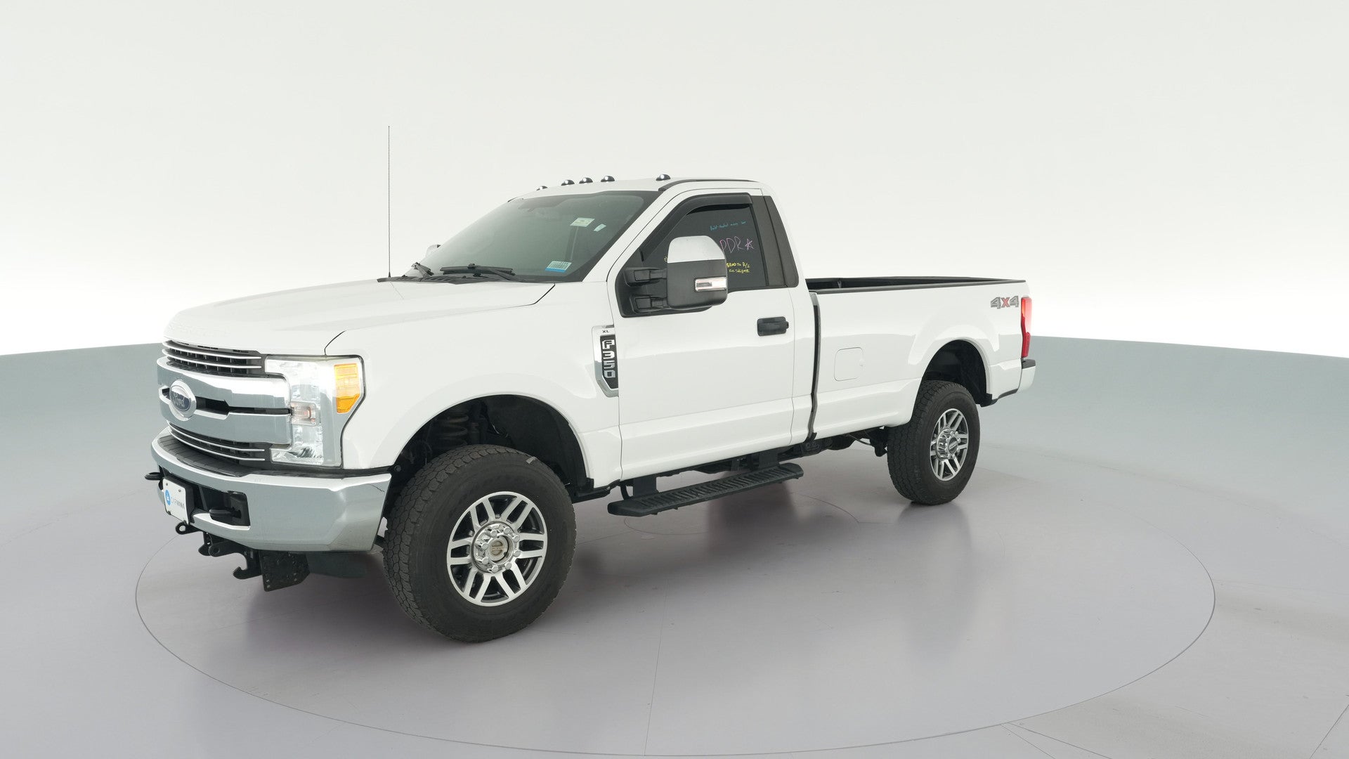 2017 Ford F350 Super Duty Regular Cab vehicle photo