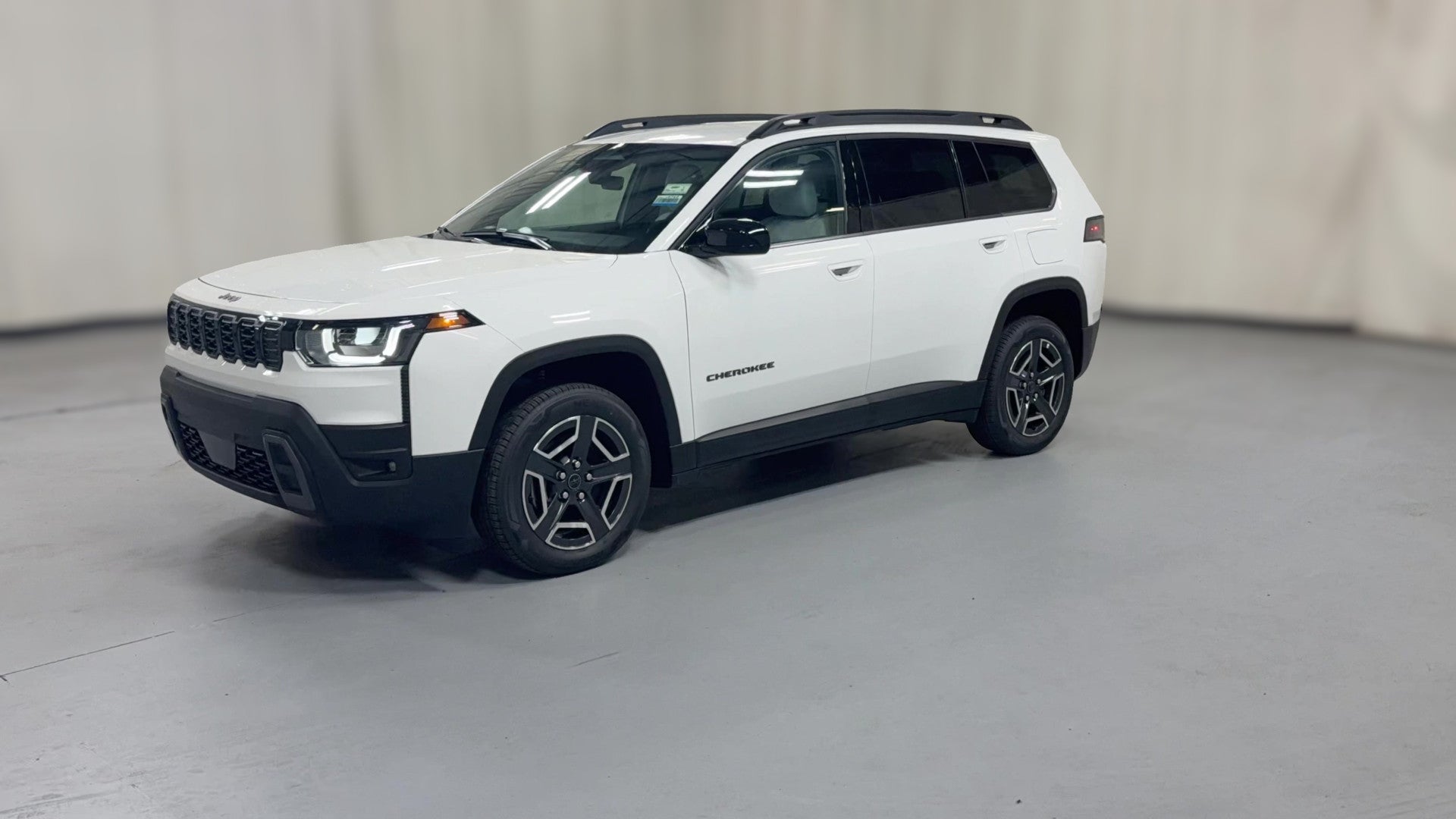 2026 Jeep Cherokee vehicle photo