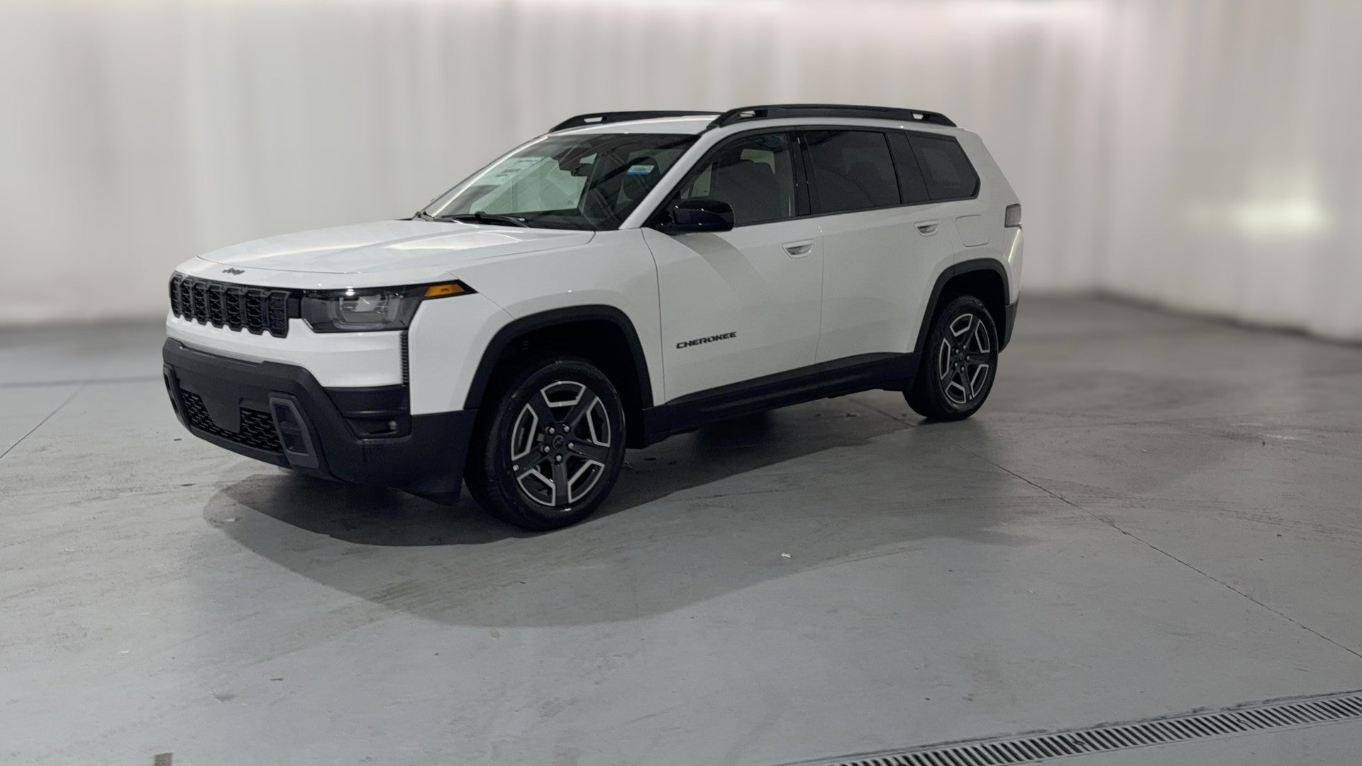 2026 Jeep Cherokee vehicle photo