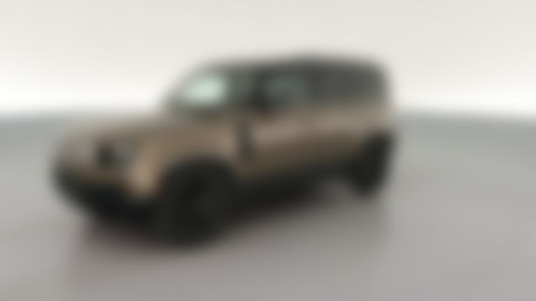 2024 Land Rover Defender 110 vehicle photo