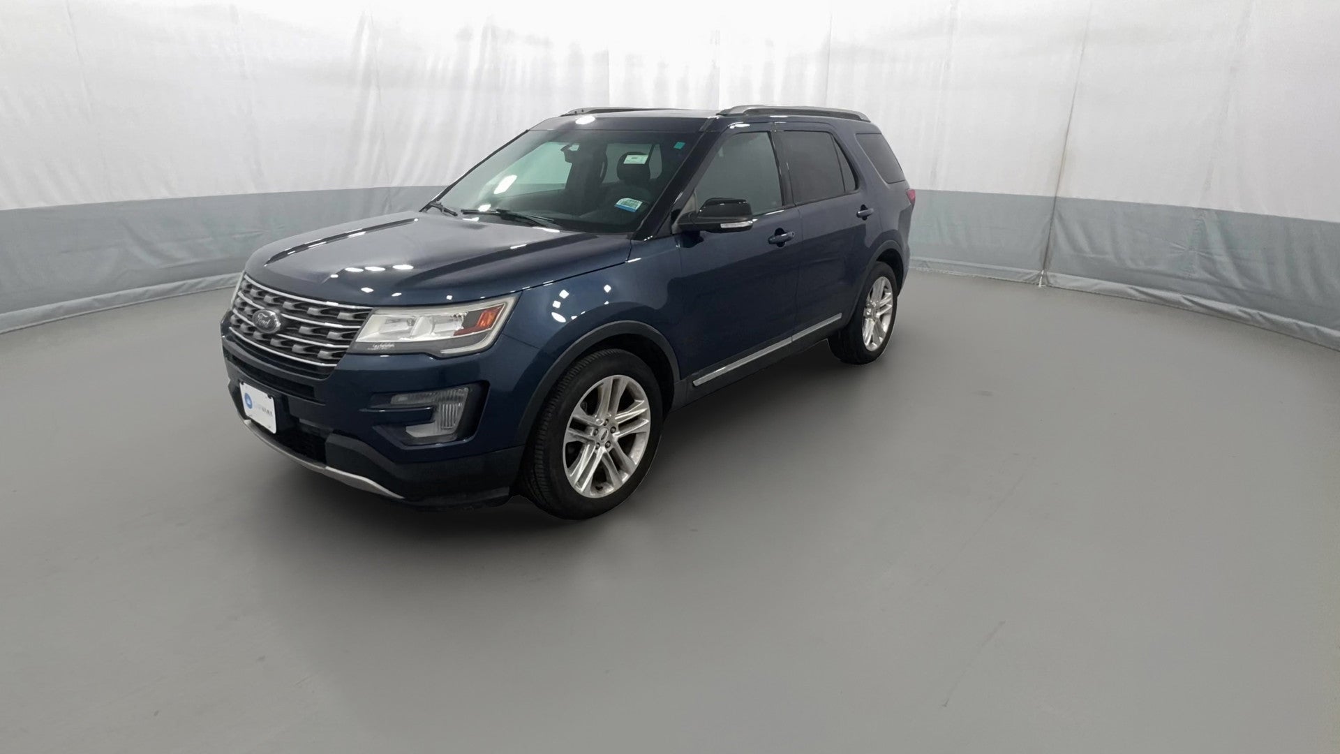 2016 Ford Explorer vehicle photo