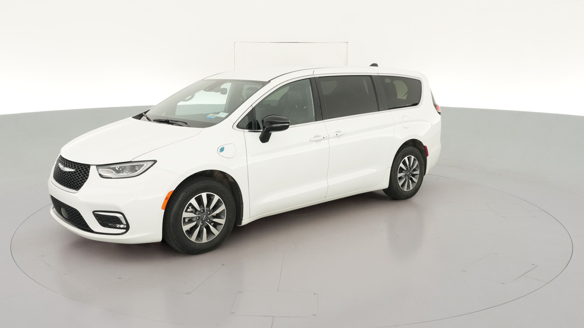 2025 Chrysler Pacifica Hybrid vehicle photo