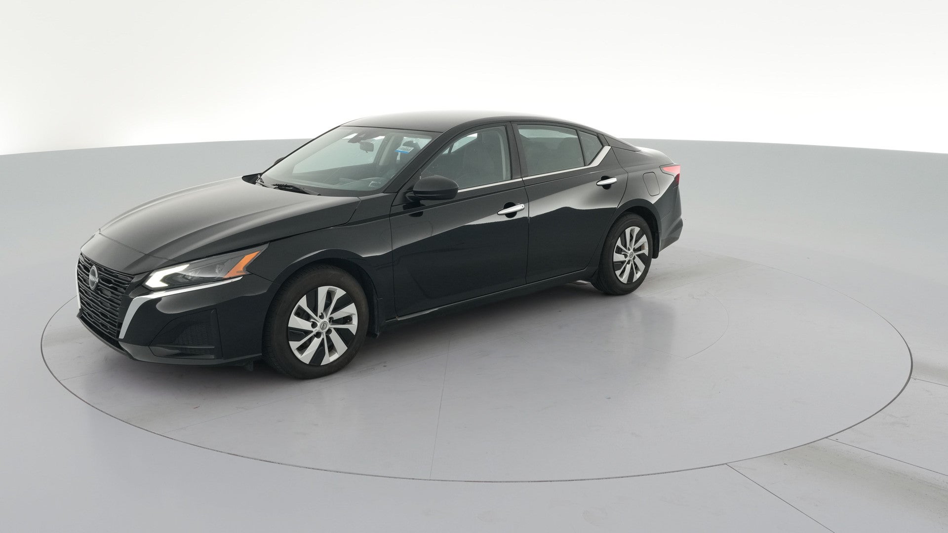 2024 Nissan Altima vehicle photo