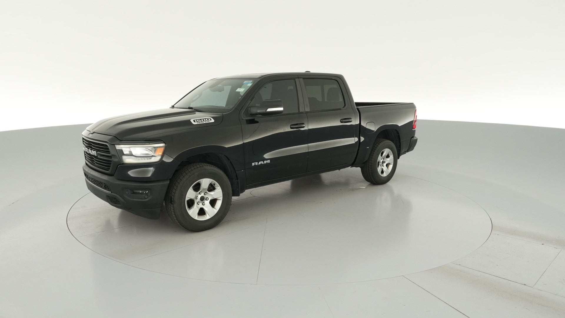 2019 Ram 1500 Crew Cab vehicle photo