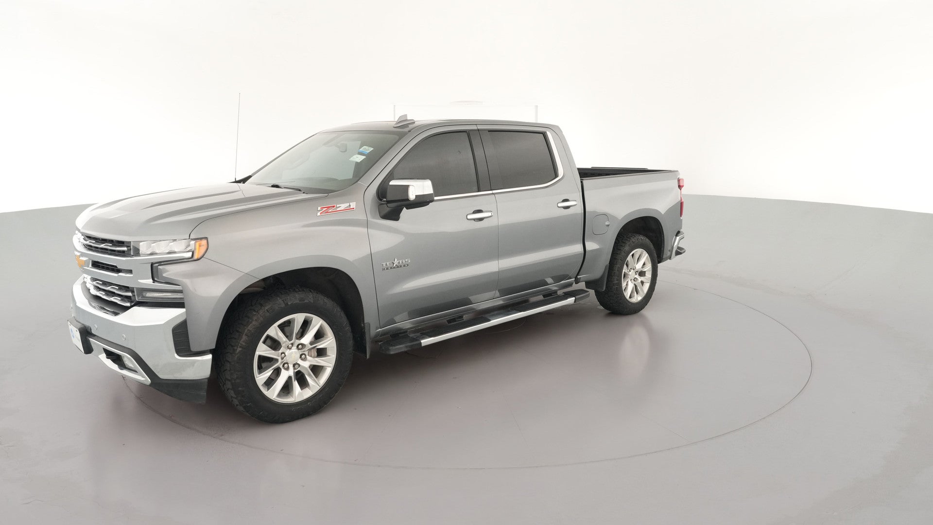 2019 Chevrolet Silverado 1500 Crew Cab vehicle photo