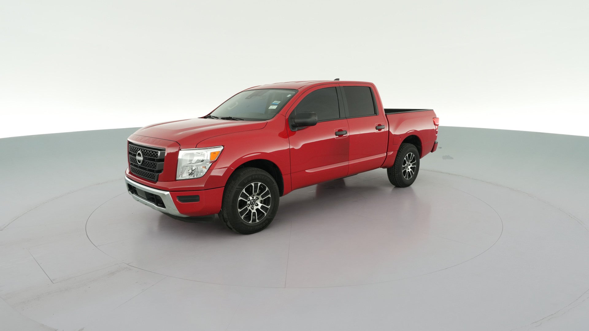 2023 Nissan Titan Crew Cab vehicle photo