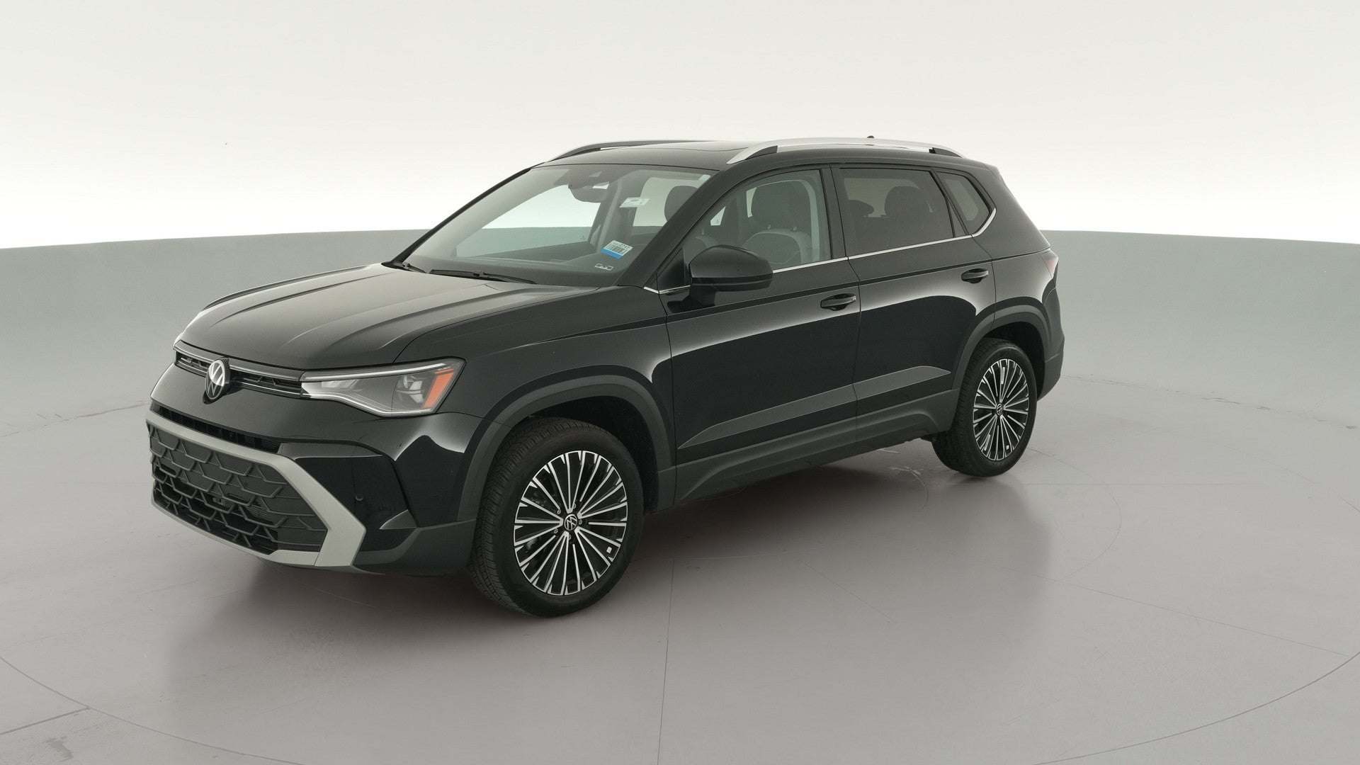 2025 Volkswagen Taos vehicle photo