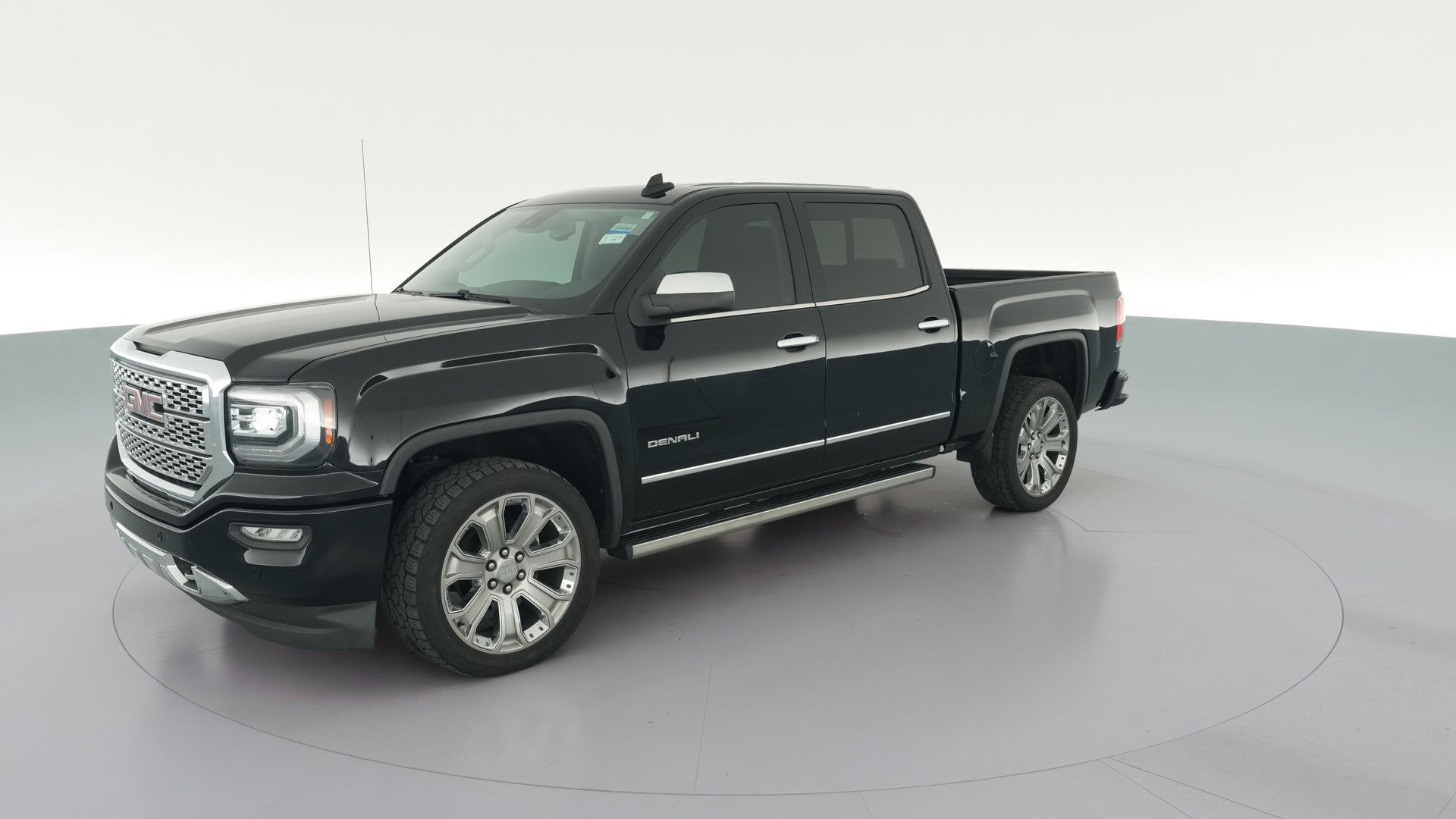 2018 GMC Sierra 1500 Crew Cab vehicle photo