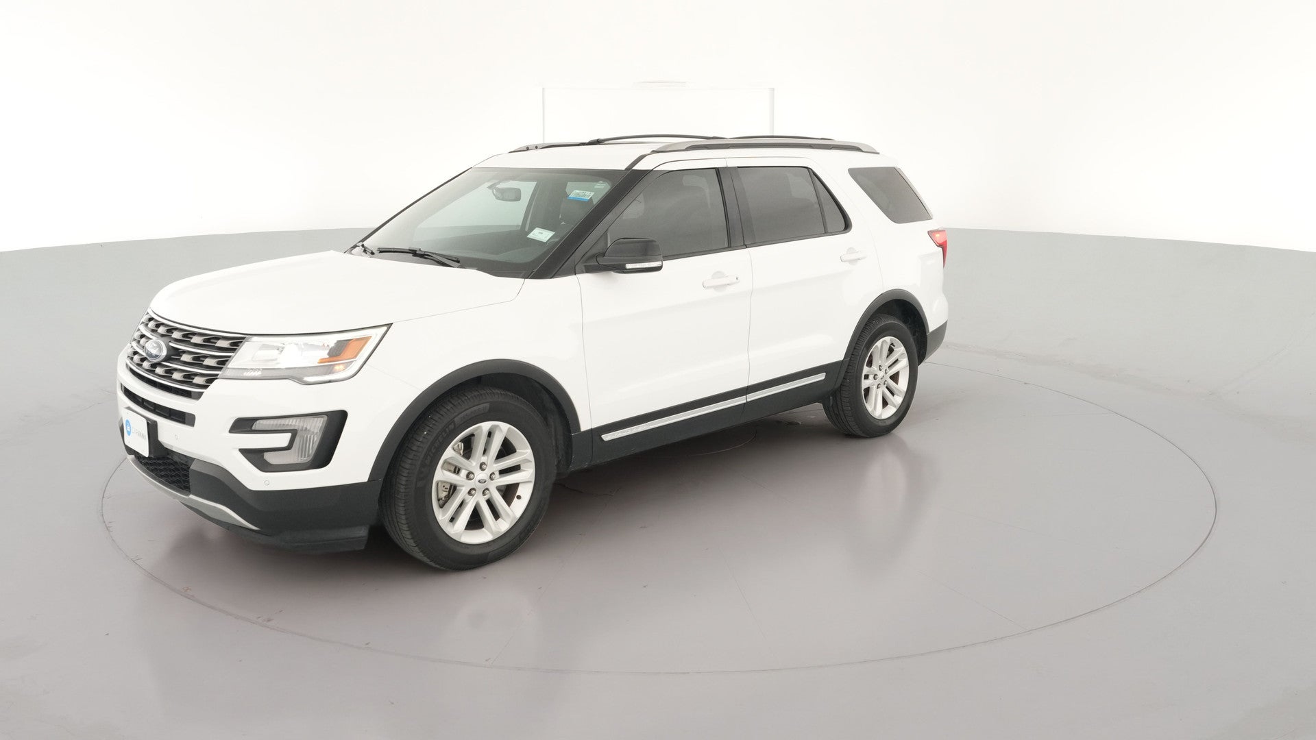 2017 Ford Explorer vehicle photo