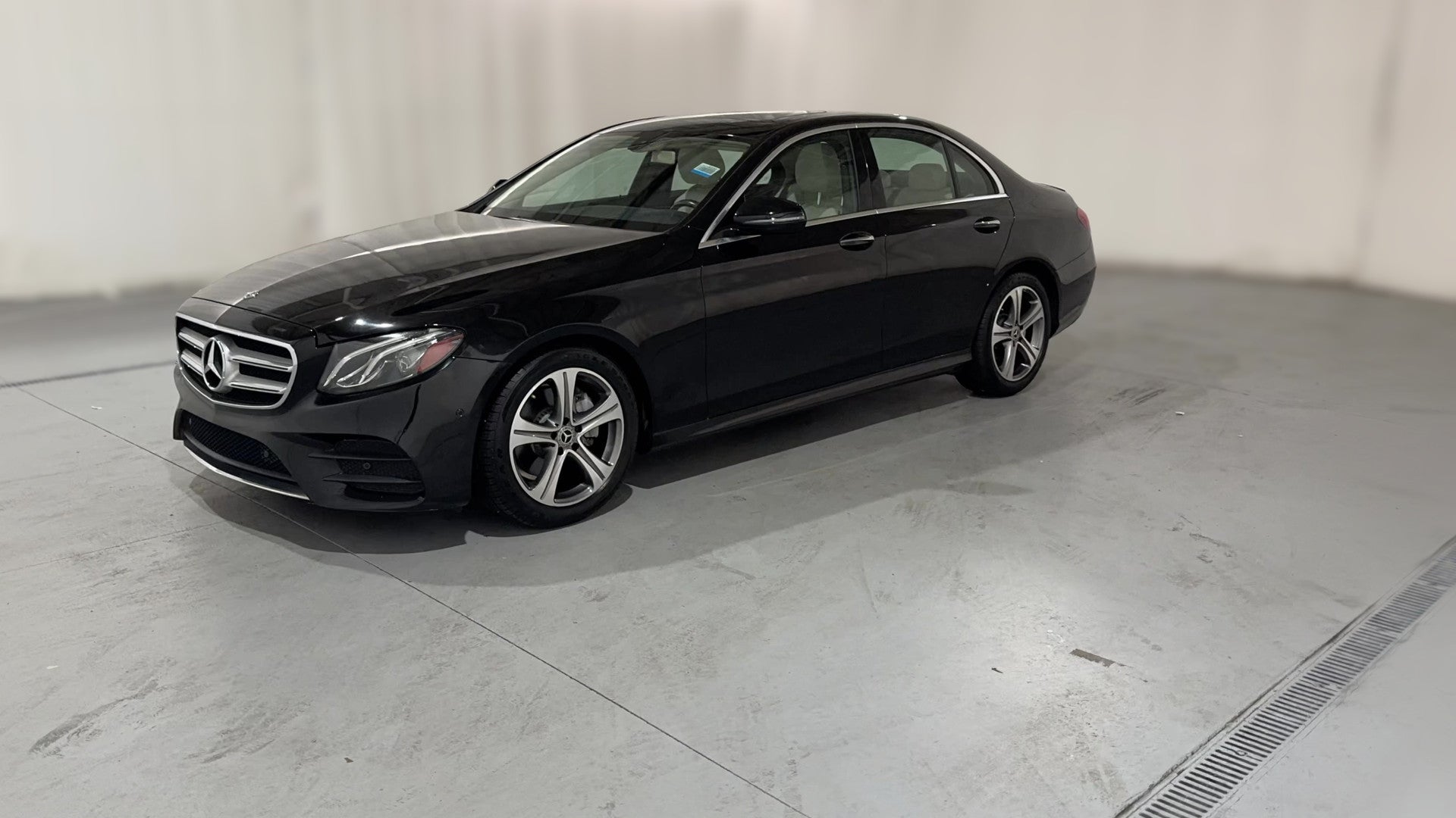 2018 Mercedes-Benz E-Class vehicle photo