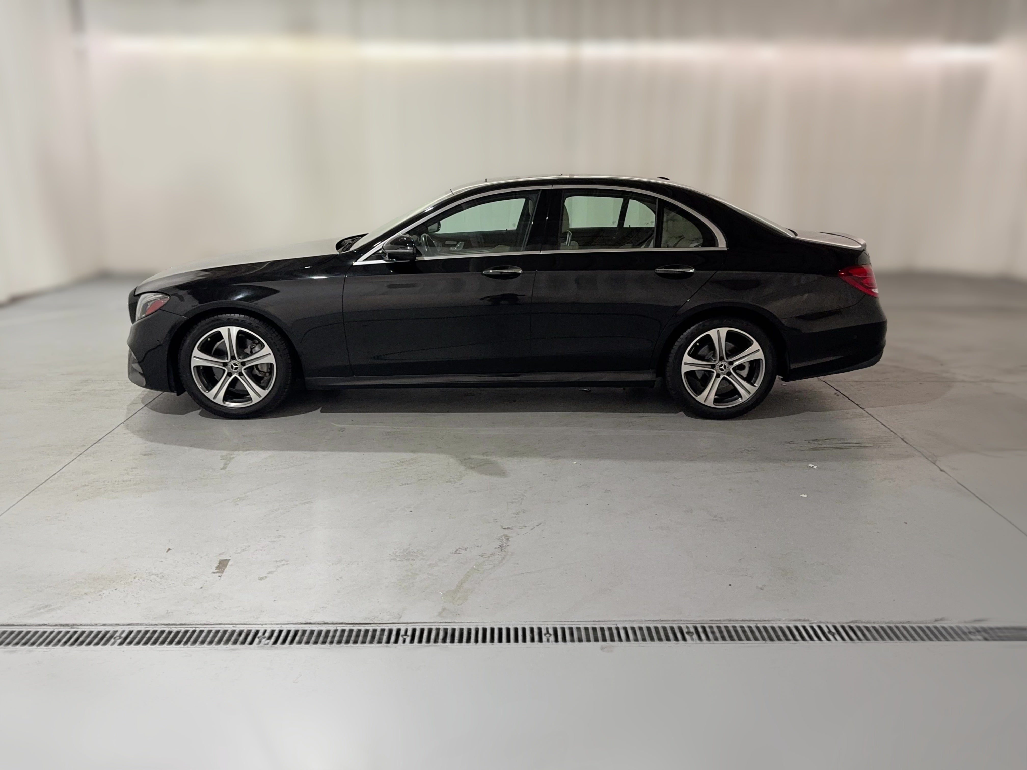 2018 Mercedes-Benz E-Class E300 - Photo 27