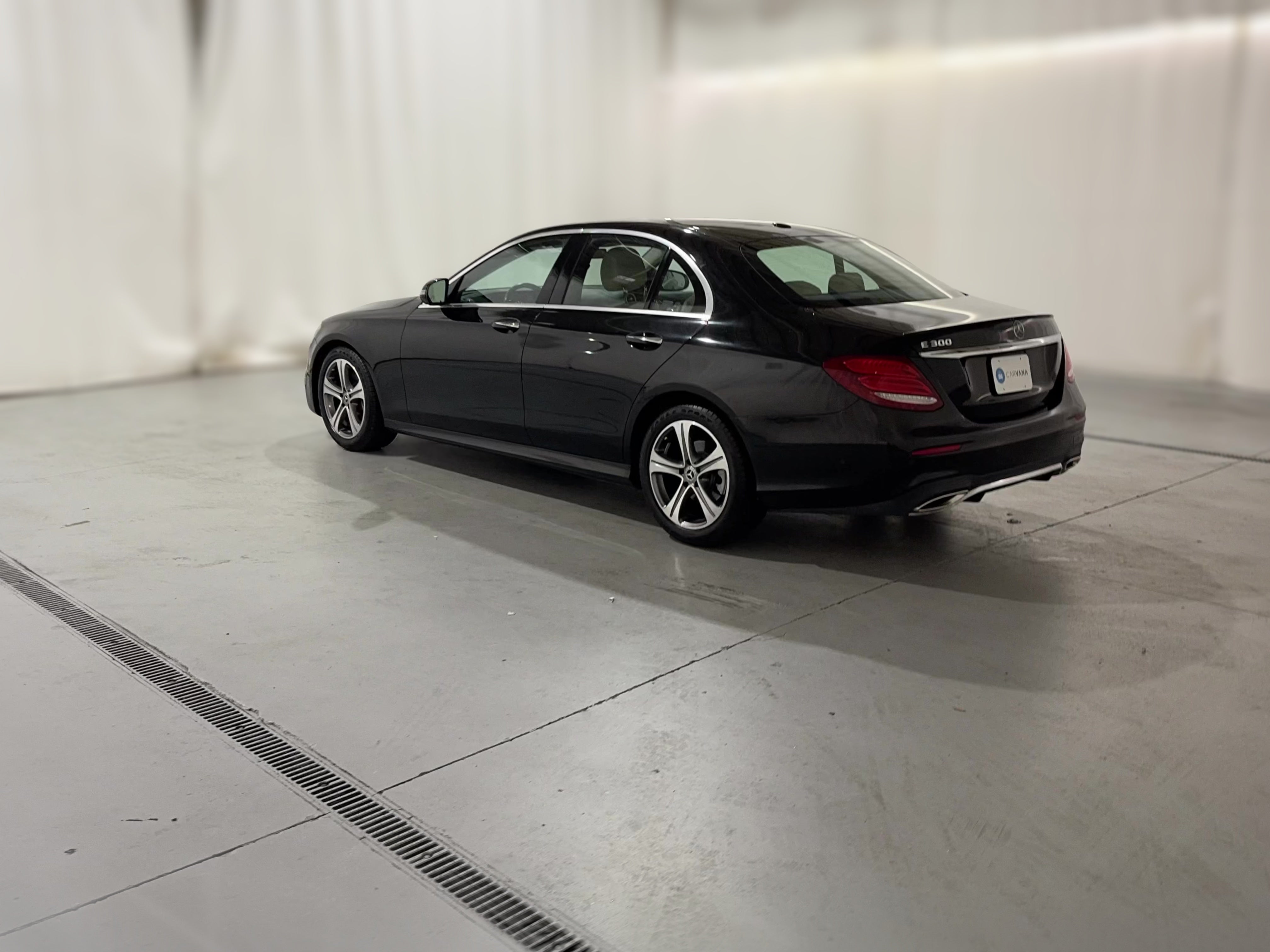 2018 Mercedes-Benz E-Class E300 - Photo 29