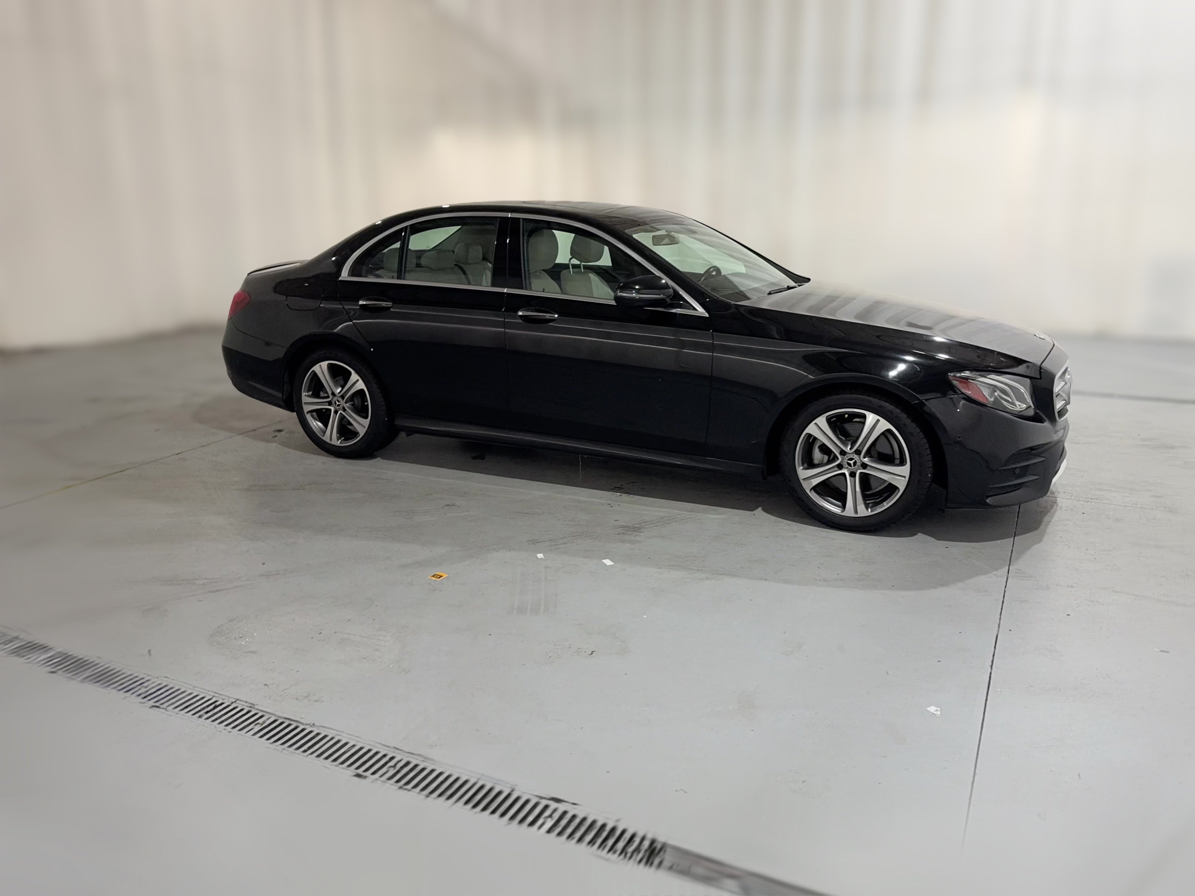 2018 Mercedes-Benz E-Class E300 - Photo 36