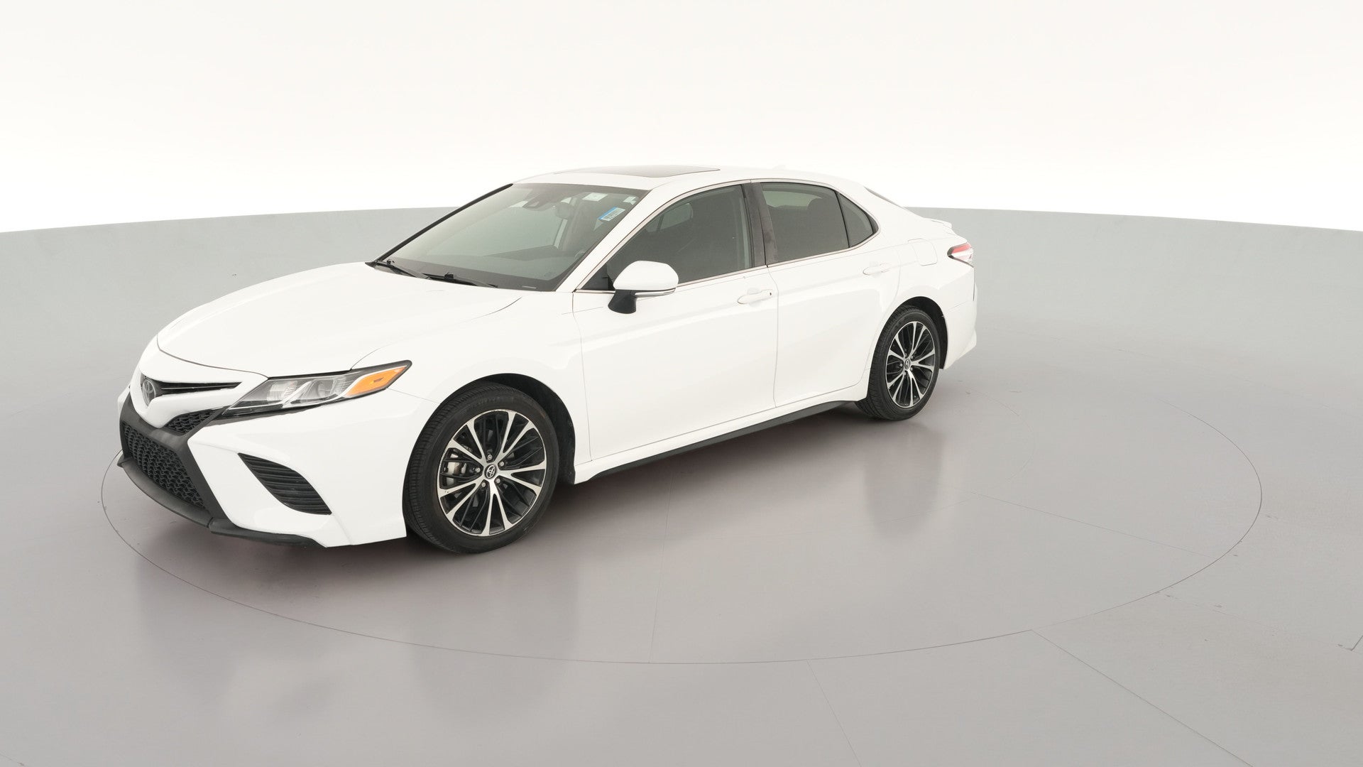 2020 Toyota Camry vehicle photo