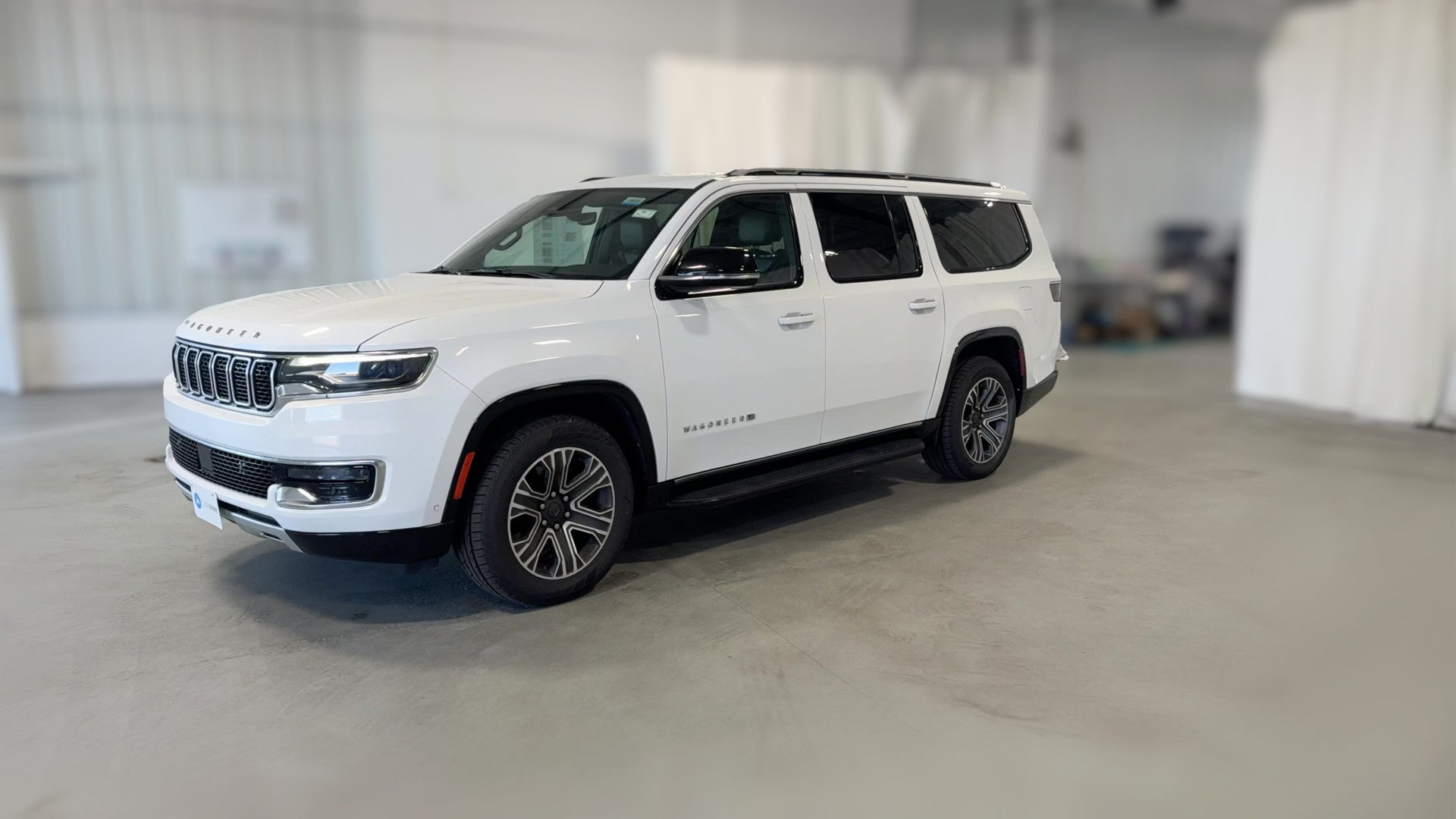 2024 Jeep Wagoneer L vehicle photo
