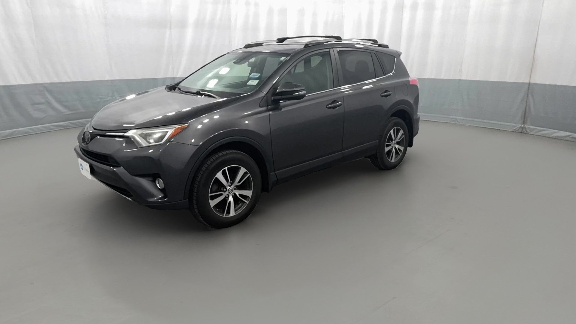 2017 Toyota RAV4 vehicle photo