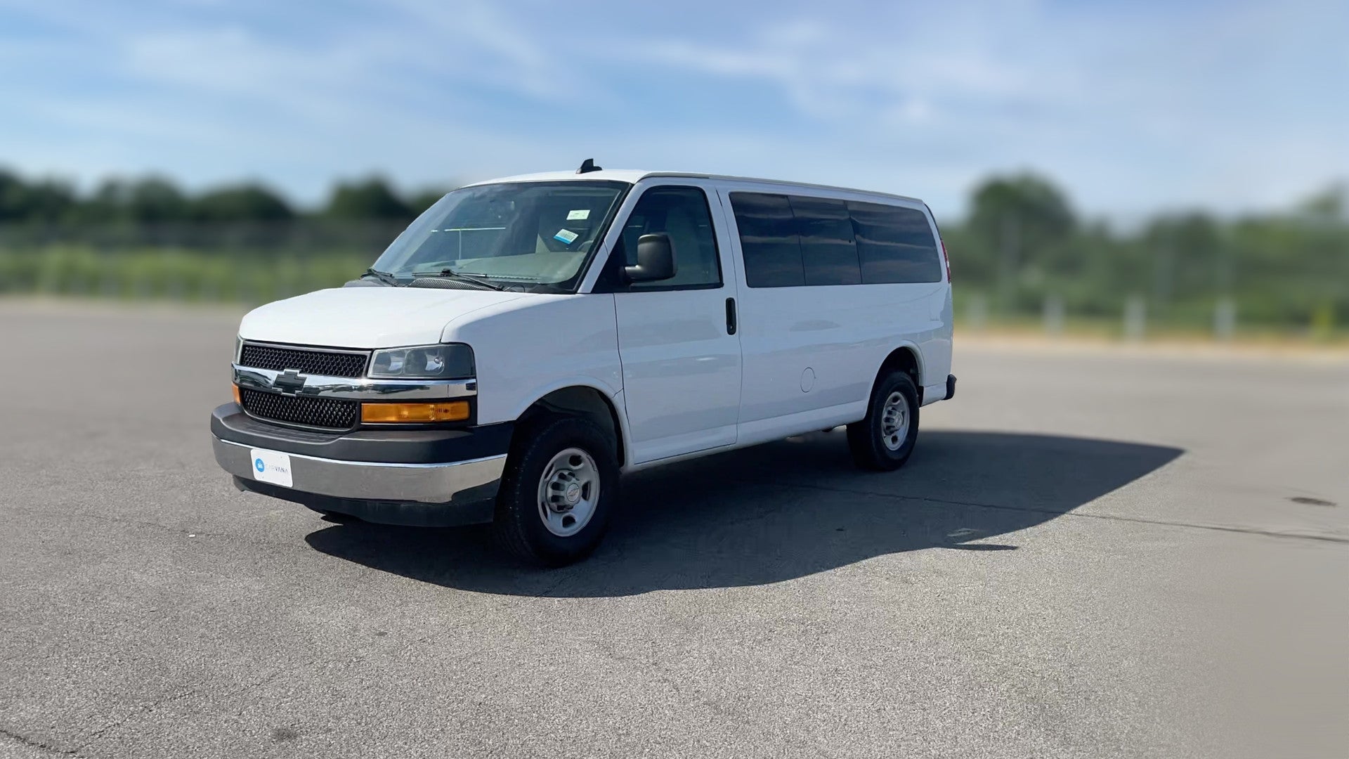 2022 Chevrolet Express 2500 Passenger vehicle photo